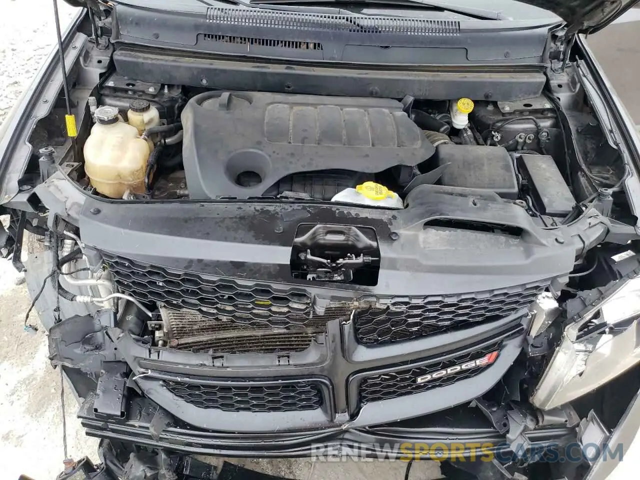 13 Photograph of a damaged car 3C4PDDGG1KT858421 DODGE JOURNEY 2019