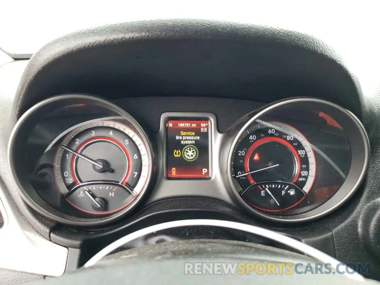 9 Photograph of a damaged car 3C4PDDGG1KT858421 DODGE JOURNEY 2019