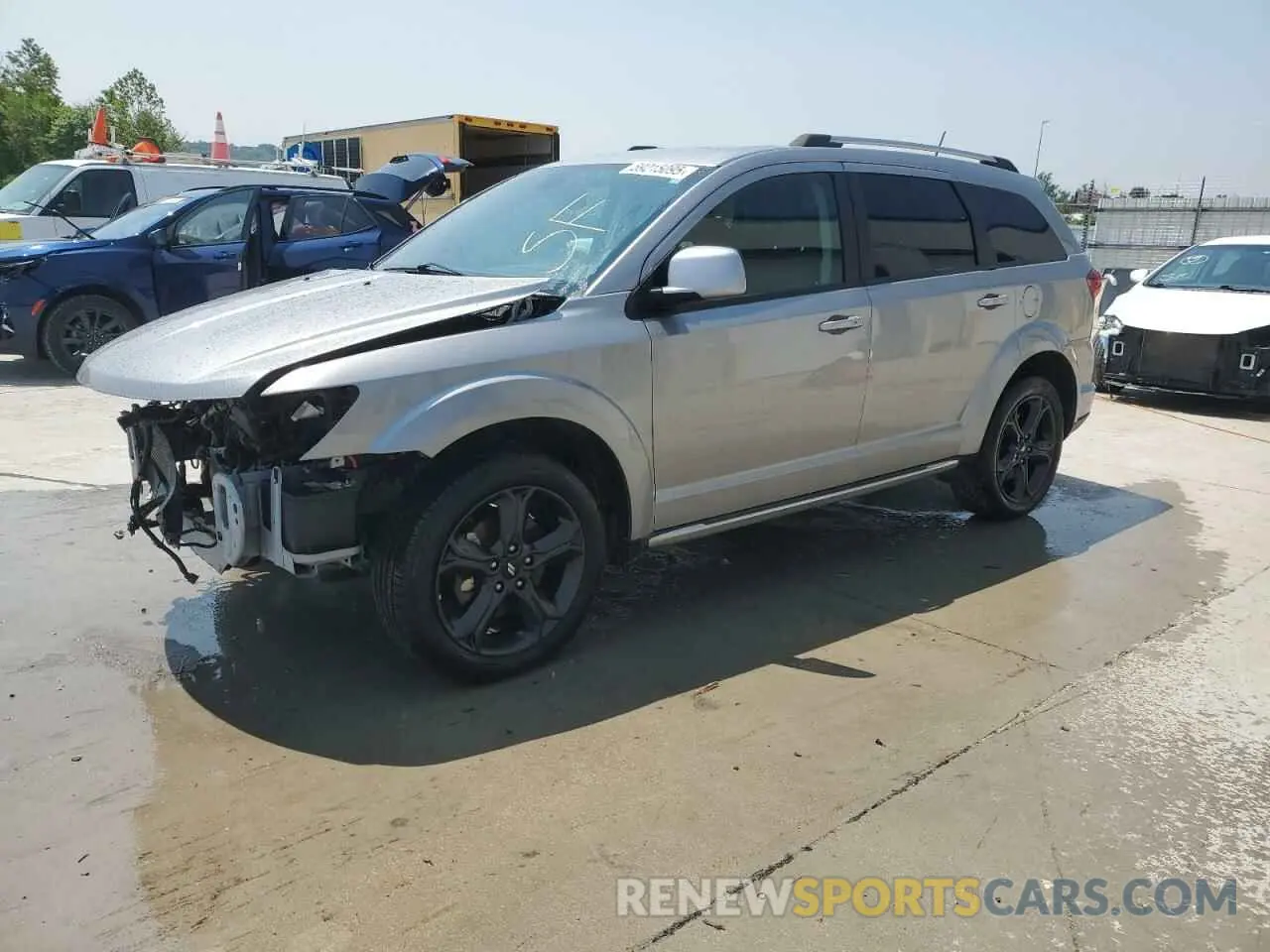 1 Photograph of a damaged car 3C4PDDGG3KT764928 DODGE JOURNEY 2019