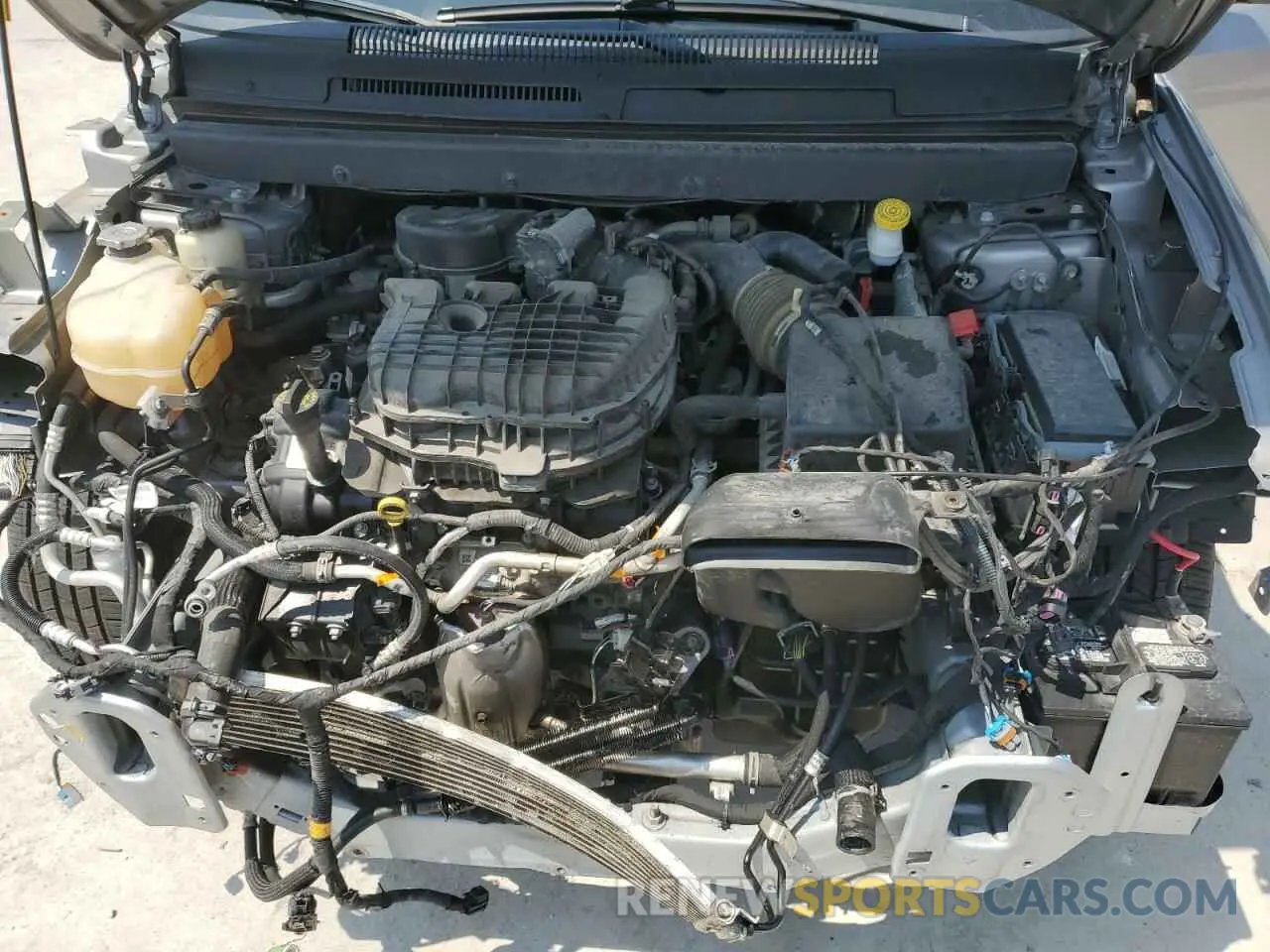 12 Photograph of a damaged car 3C4PDDGG3KT764928 DODGE JOURNEY 2019