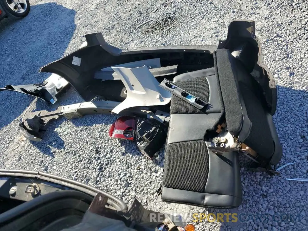 15 Photograph of a damaged car 3C4PDDGG3KT765111 DODGE JOURNEY 2019