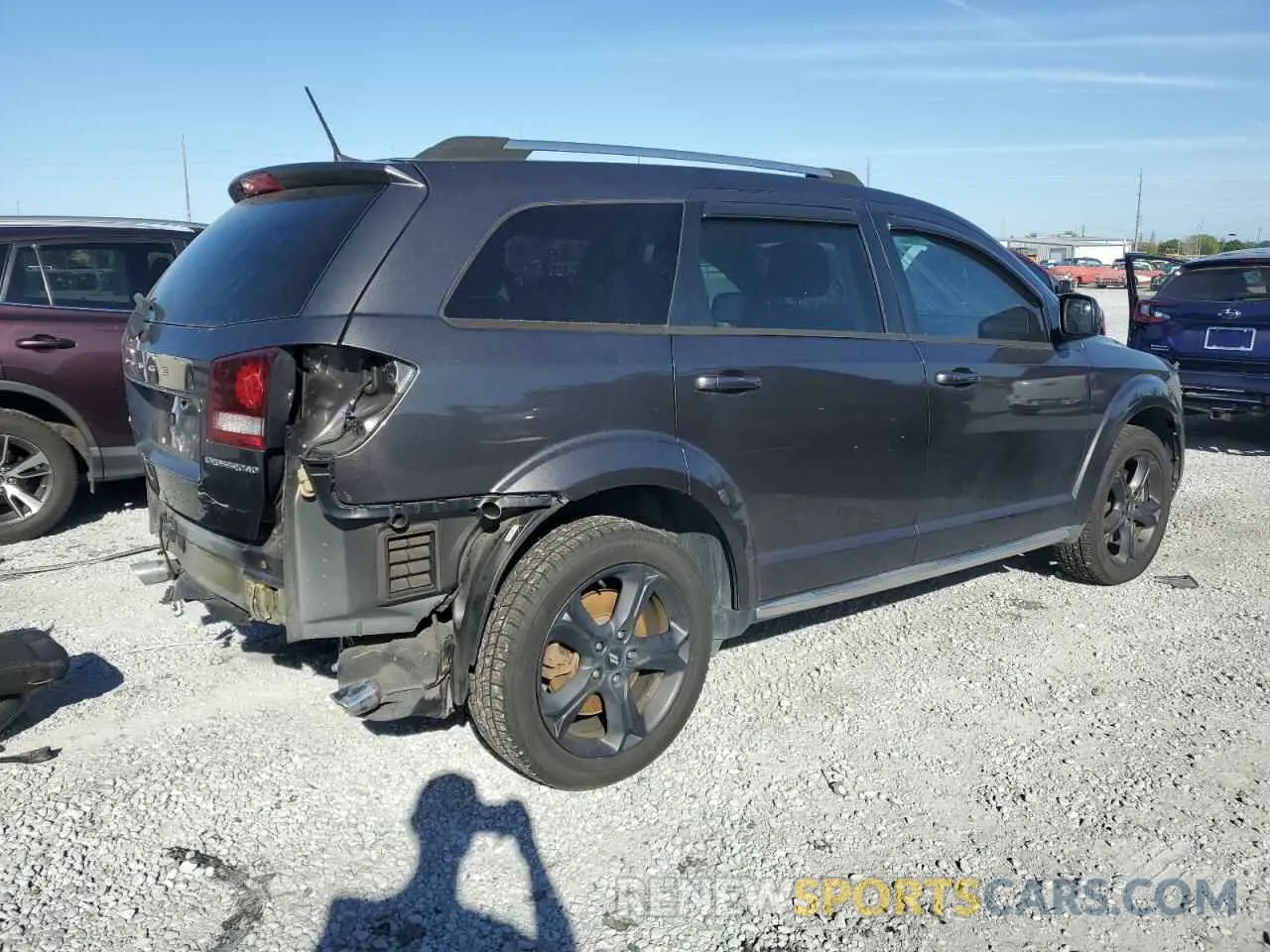3 Photograph of a damaged car 3C4PDDGG3KT765111 DODGE JOURNEY 2019