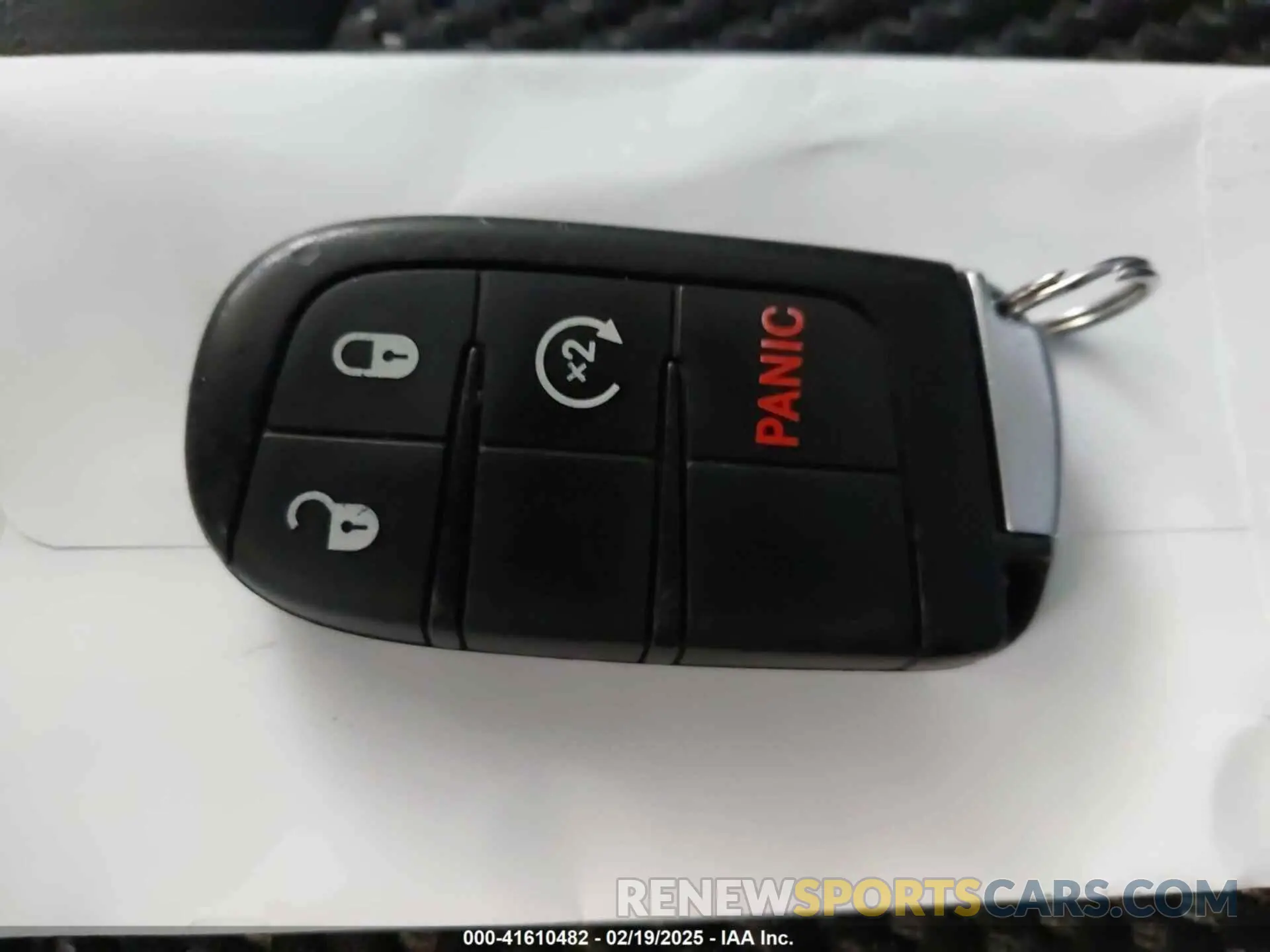 11 Photograph of a damaged car 3C4PDDGG3KT846366 DODGE JOURNEY 2019