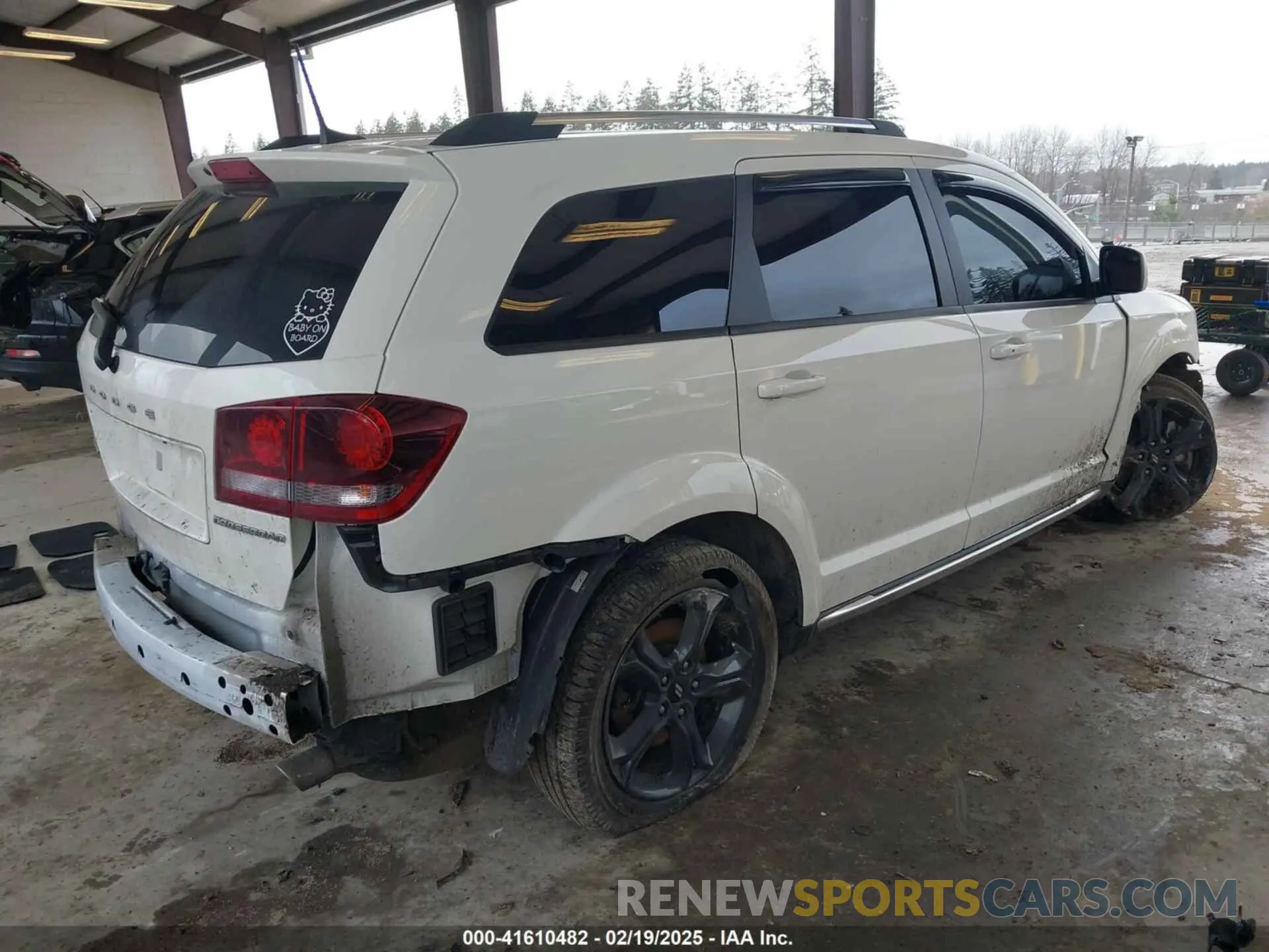 4 Photograph of a damaged car 3C4PDDGG3KT846366 DODGE JOURNEY 2019