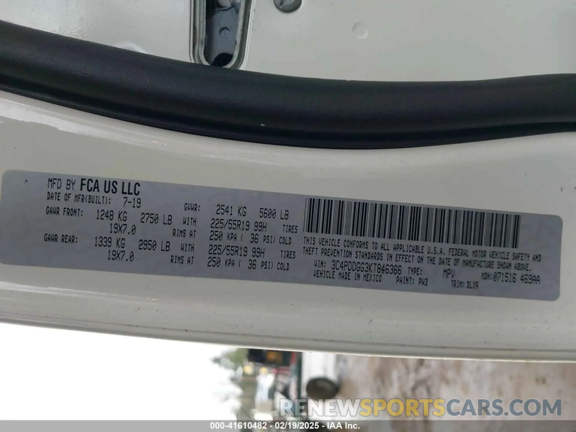 9 Photograph of a damaged car 3C4PDDGG3KT846366 DODGE JOURNEY 2019