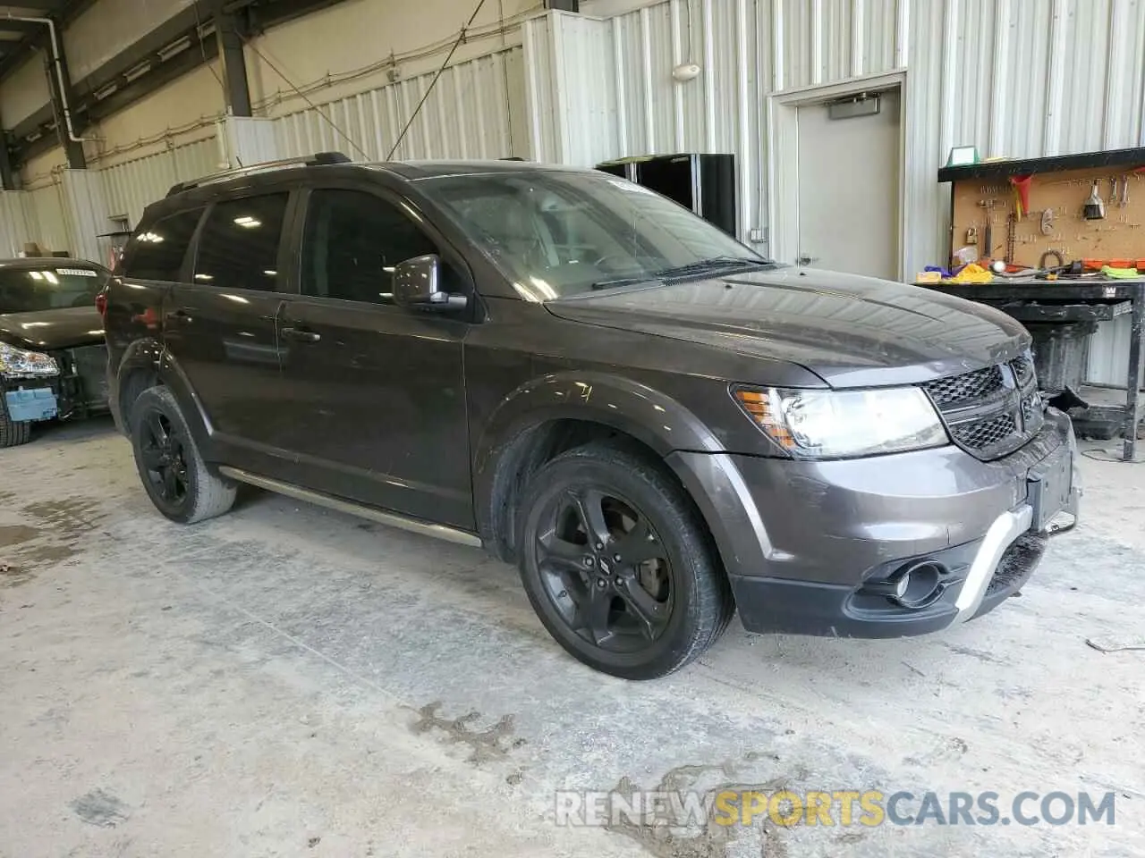 4 Photograph of a damaged car 3C4PDDGG5KT764977 DODGE JOURNEY 2019