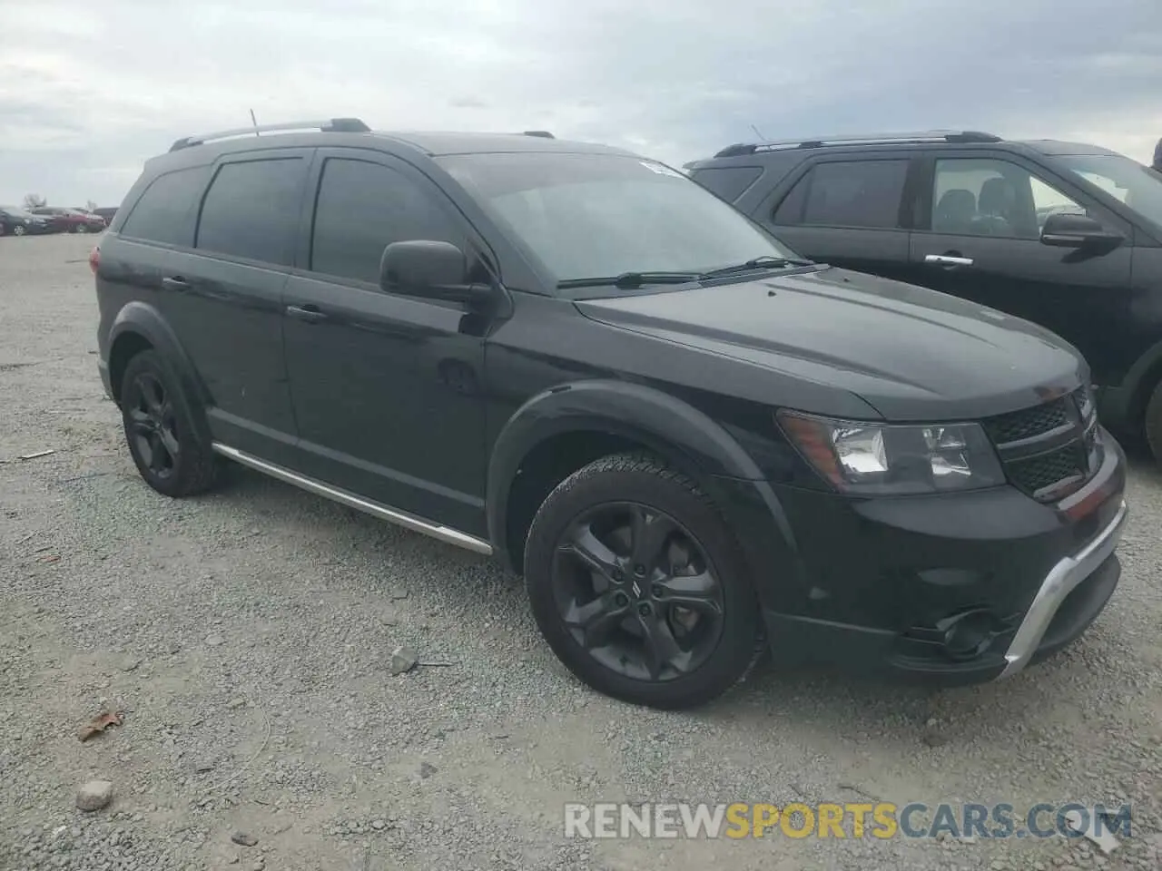 4 Photograph of a damaged car 3C4PDDGG6KT738999 DODGE JOURNEY 2019