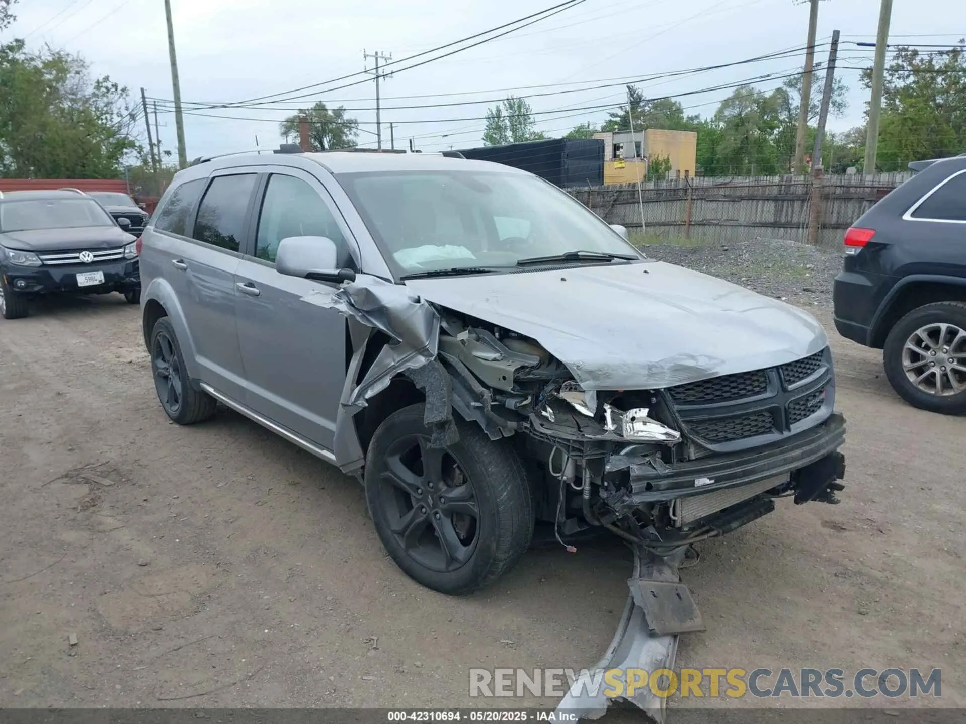 1 Photograph of a damaged car 3C4PDDGG6KT739022 DODGE JOURNEY 2019