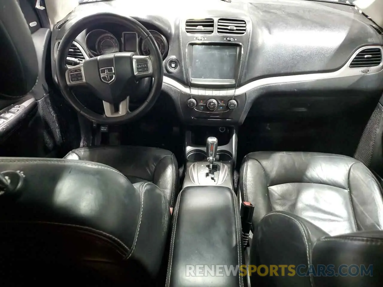 8 Photograph of a damaged car 3C4PDDGG8KT795219 DODGE JOURNEY 2019