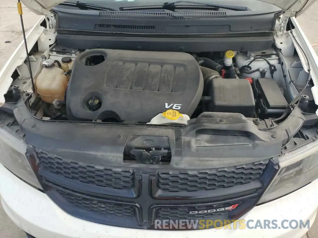 11 Photograph of a damaged car 3C4PDDGG9KT841494 DODGE JOURNEY 2019