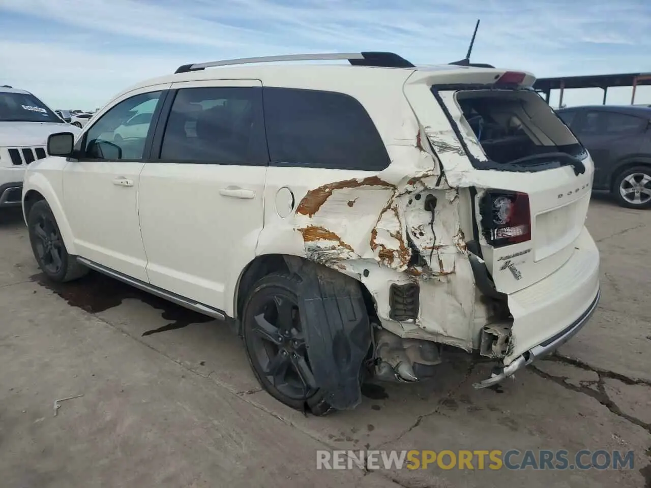2 Photograph of a damaged car 3C4PDDGG9KT841494 DODGE JOURNEY 2019