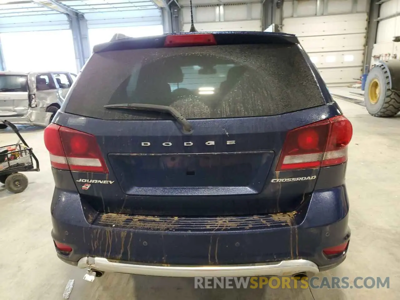 6 Photograph of a damaged car 3C4PDDGGXKT688091 DODGE JOURNEY 2019