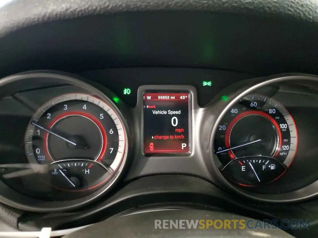 9 Photograph of a damaged car 3C4PDDGGXKT688091 DODGE JOURNEY 2019