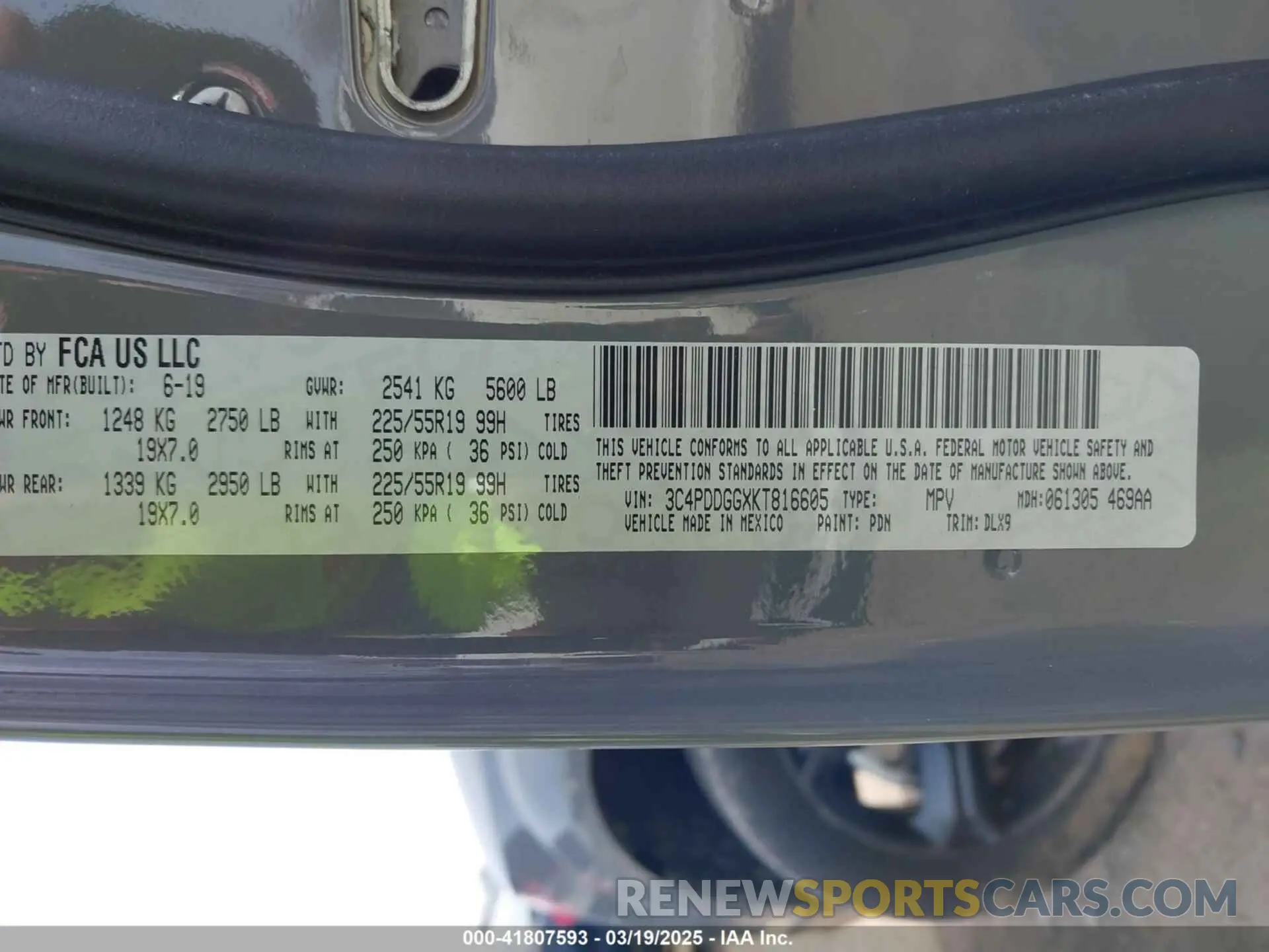 9 Photograph of a damaged car 3C4PDDGGXKT816605 DODGE JOURNEY 2019