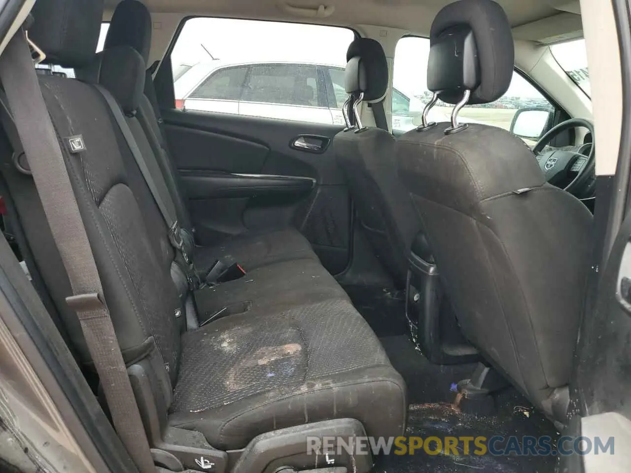 11 Photograph of a damaged car 3C4PDCAB0LT260815 DODGE JOURNEY 2020