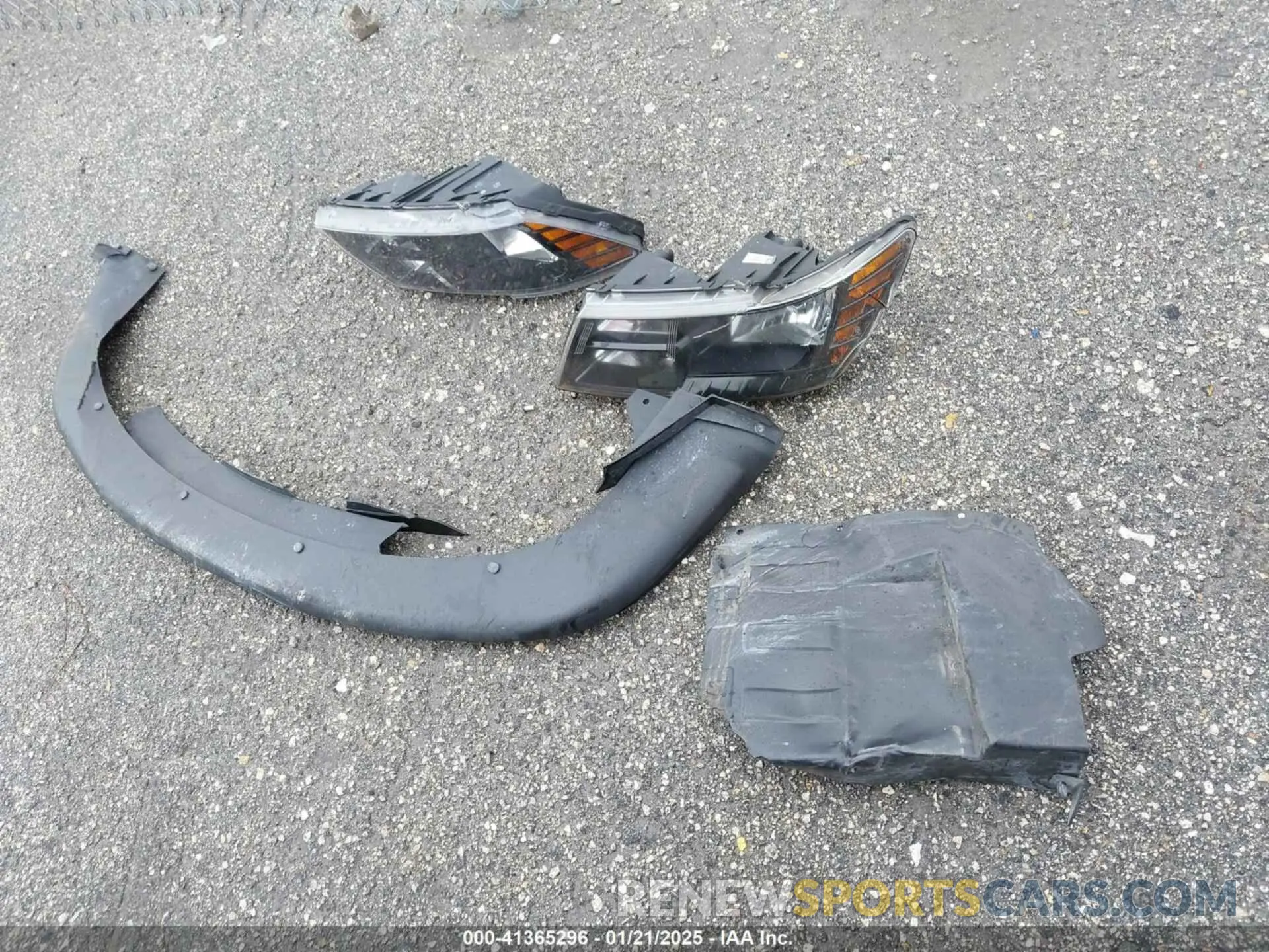 12 Photograph of a damaged car 3C4PDCAB0LT274486 DODGE JOURNEY 2020