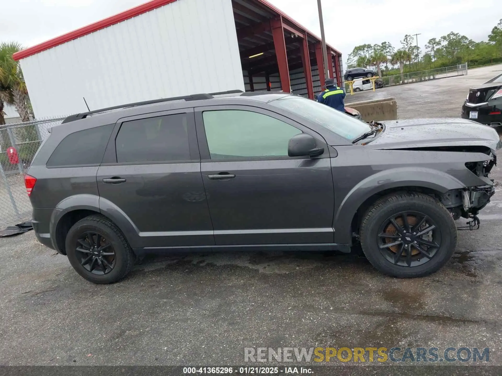 14 Photograph of a damaged car 3C4PDCAB0LT274486 DODGE JOURNEY 2020
