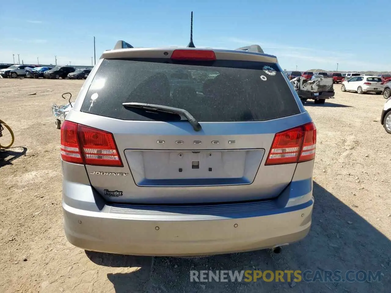 6 Photograph of a damaged car 3C4PDCAB0LT274875 DODGE JOURNEY 2020