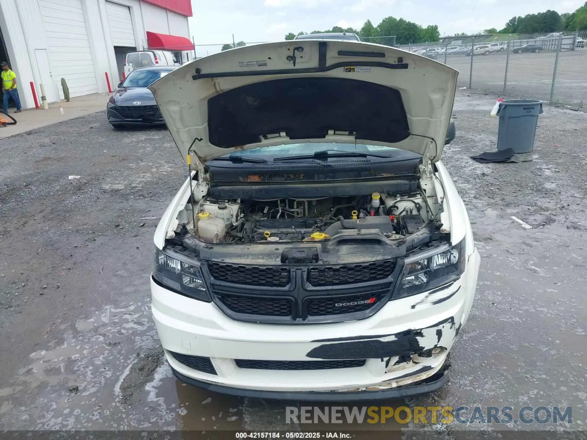 10 Photograph of a damaged car 3C4PDCAB1LT202194 DODGE JOURNEY 2020