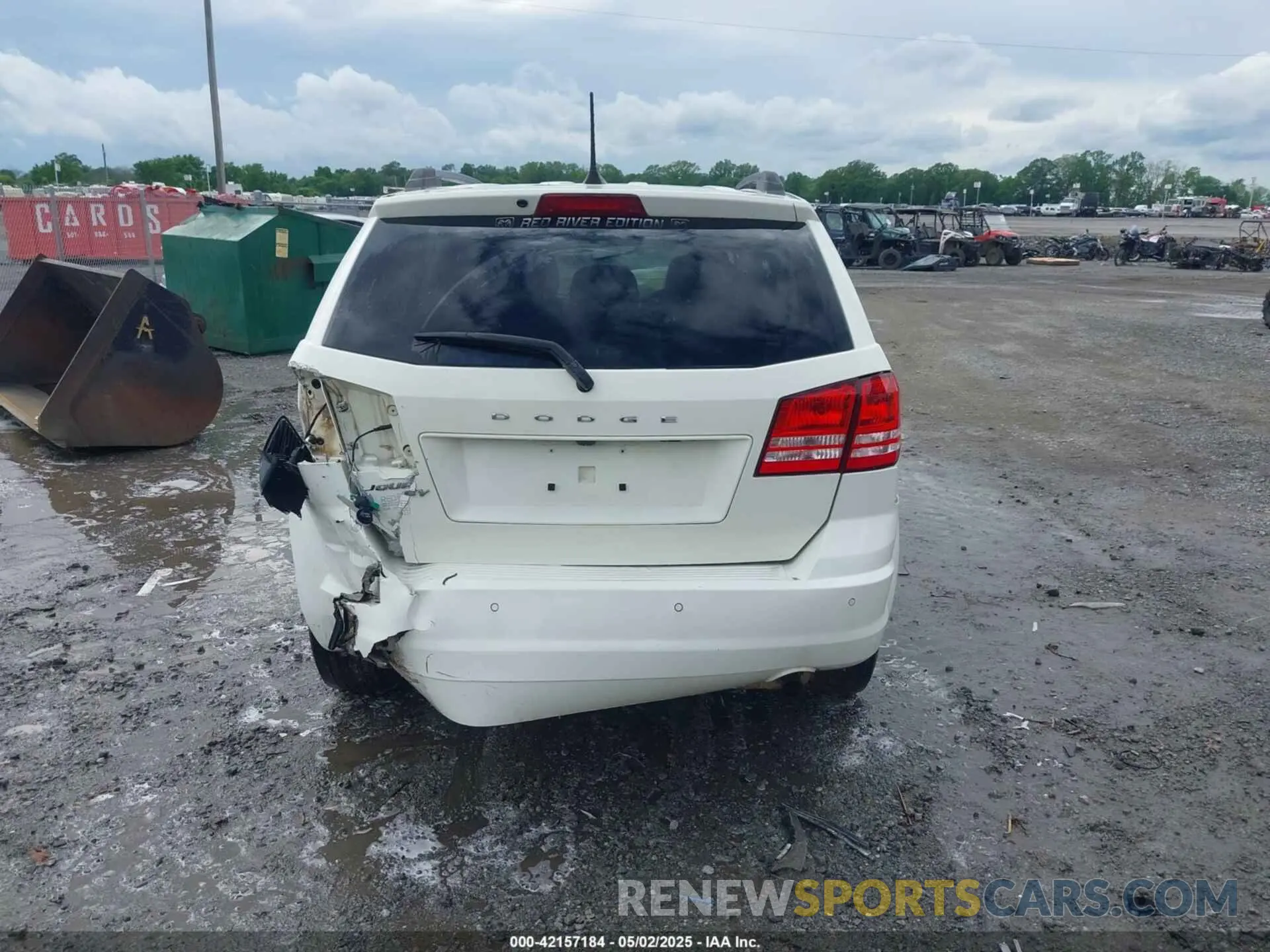 16 Photograph of a damaged car 3C4PDCAB1LT202194 DODGE JOURNEY 2020