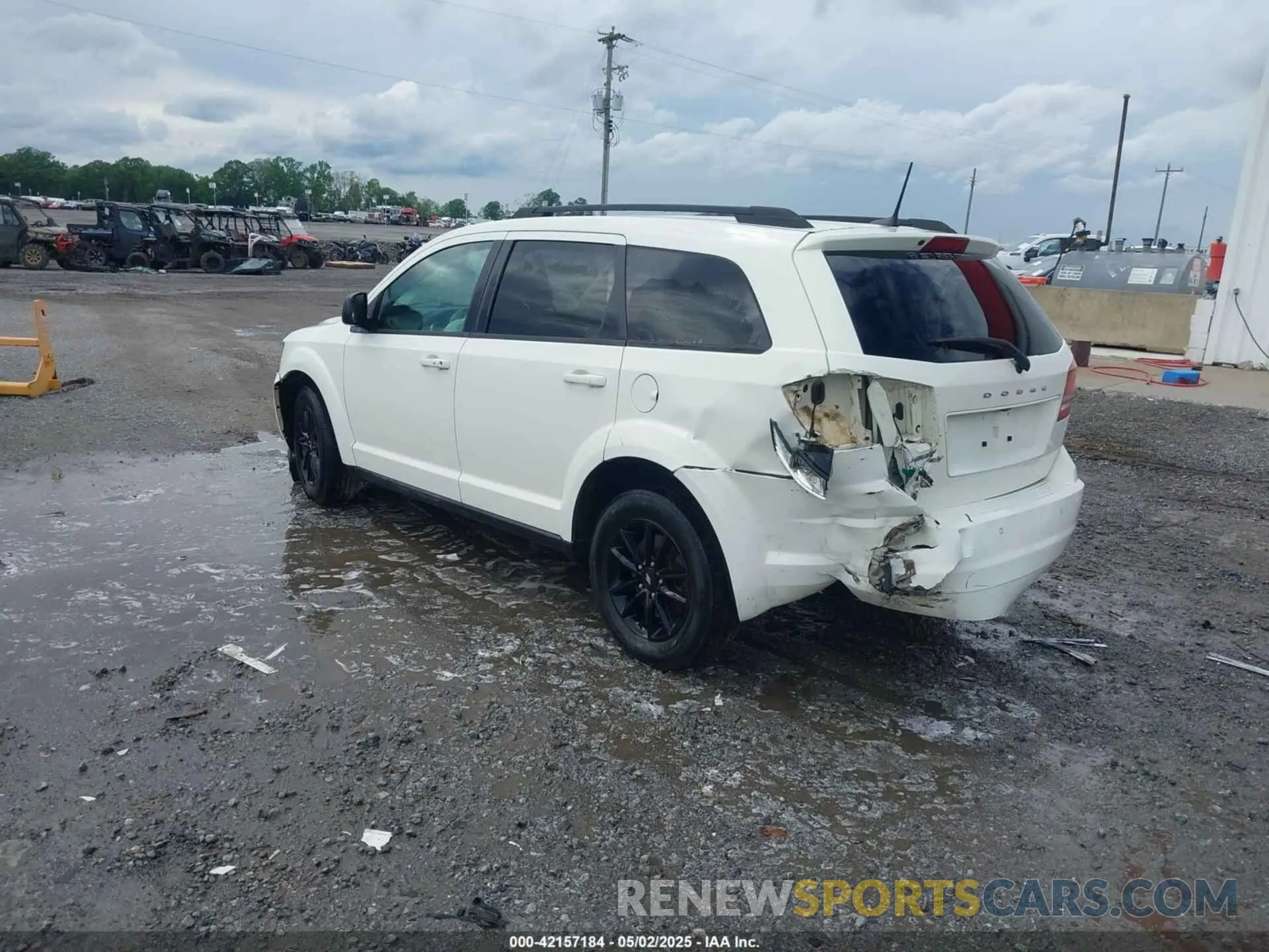 3 Photograph of a damaged car 3C4PDCAB1LT202194 DODGE JOURNEY 2020