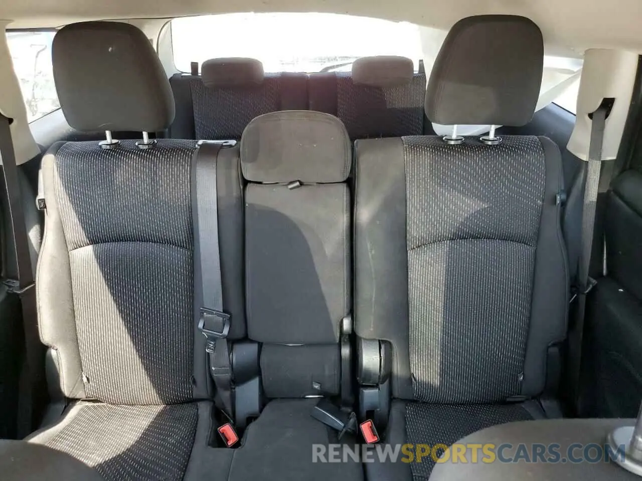 10 Photograph of a damaged car 3C4PDCAB1LT232229 DODGE JOURNEY 2020