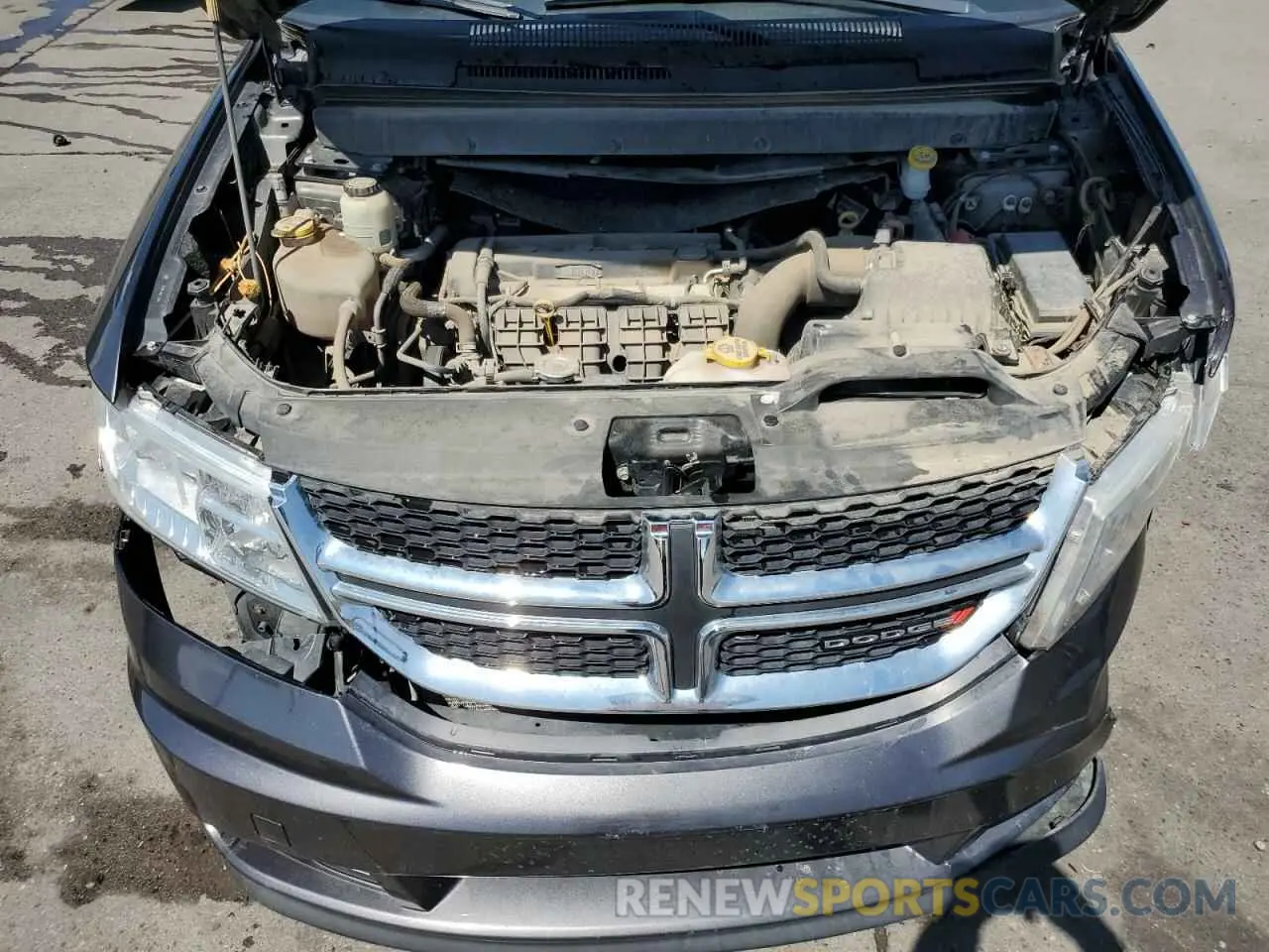 12 Photograph of a damaged car 3C4PDCAB1LT232229 DODGE JOURNEY 2020