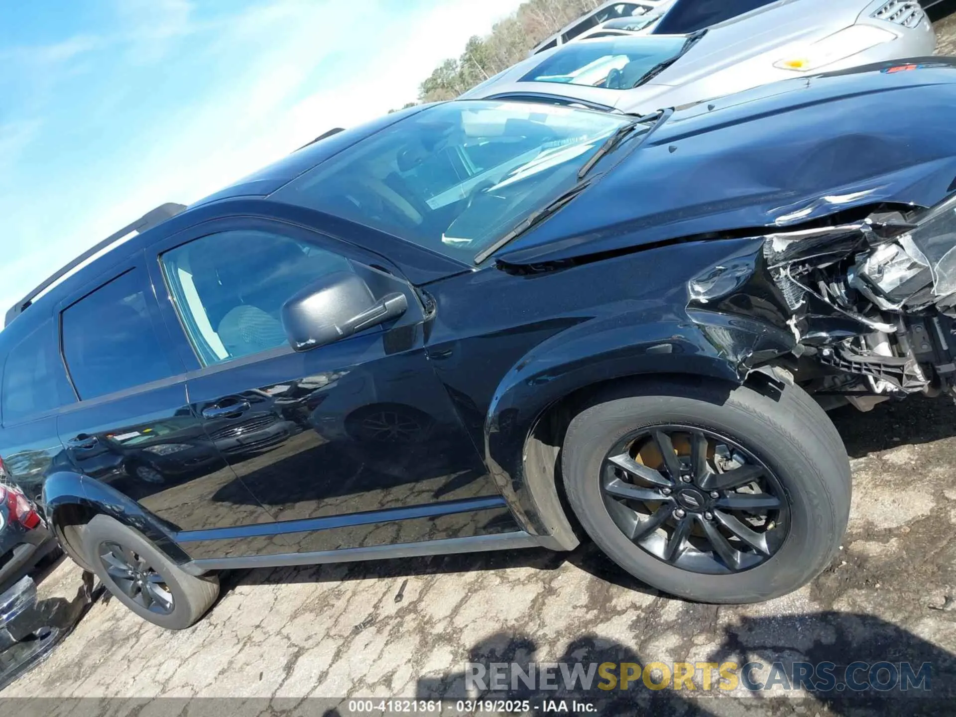 14 Photograph of a damaged car 3C4PDCAB1LT232358 DODGE JOURNEY 2020