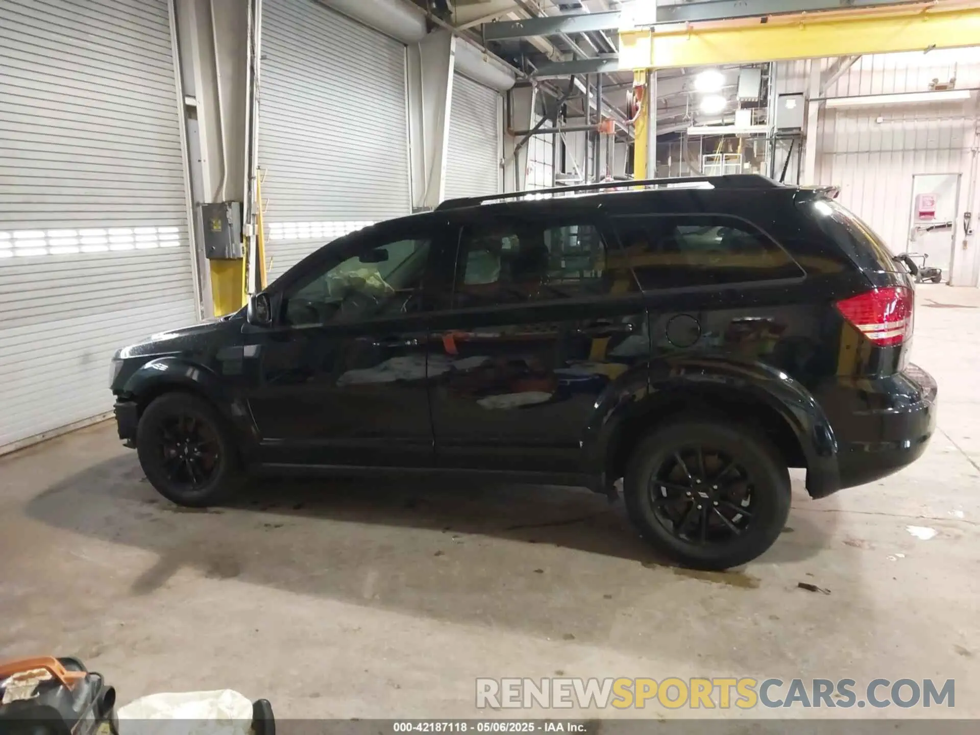 14 Photograph of a damaged car 3C4PDCAB1LT268213 DODGE JOURNEY 2020