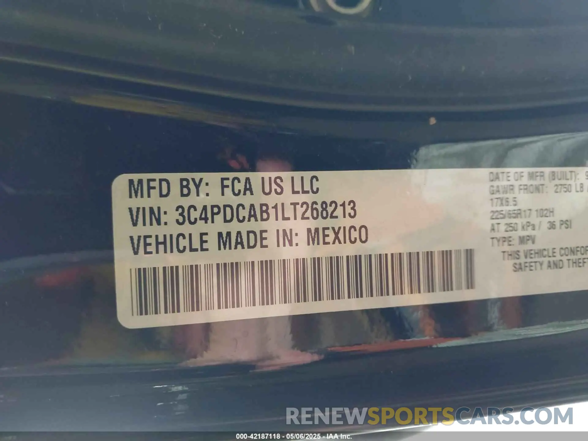 8 Photograph of a damaged car 3C4PDCAB1LT268213 DODGE JOURNEY 2020