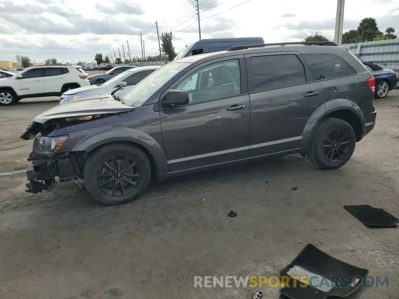 1 Photograph of a damaged car 3C4PDCAB1LT273492 DODGE JOURNEY 2020