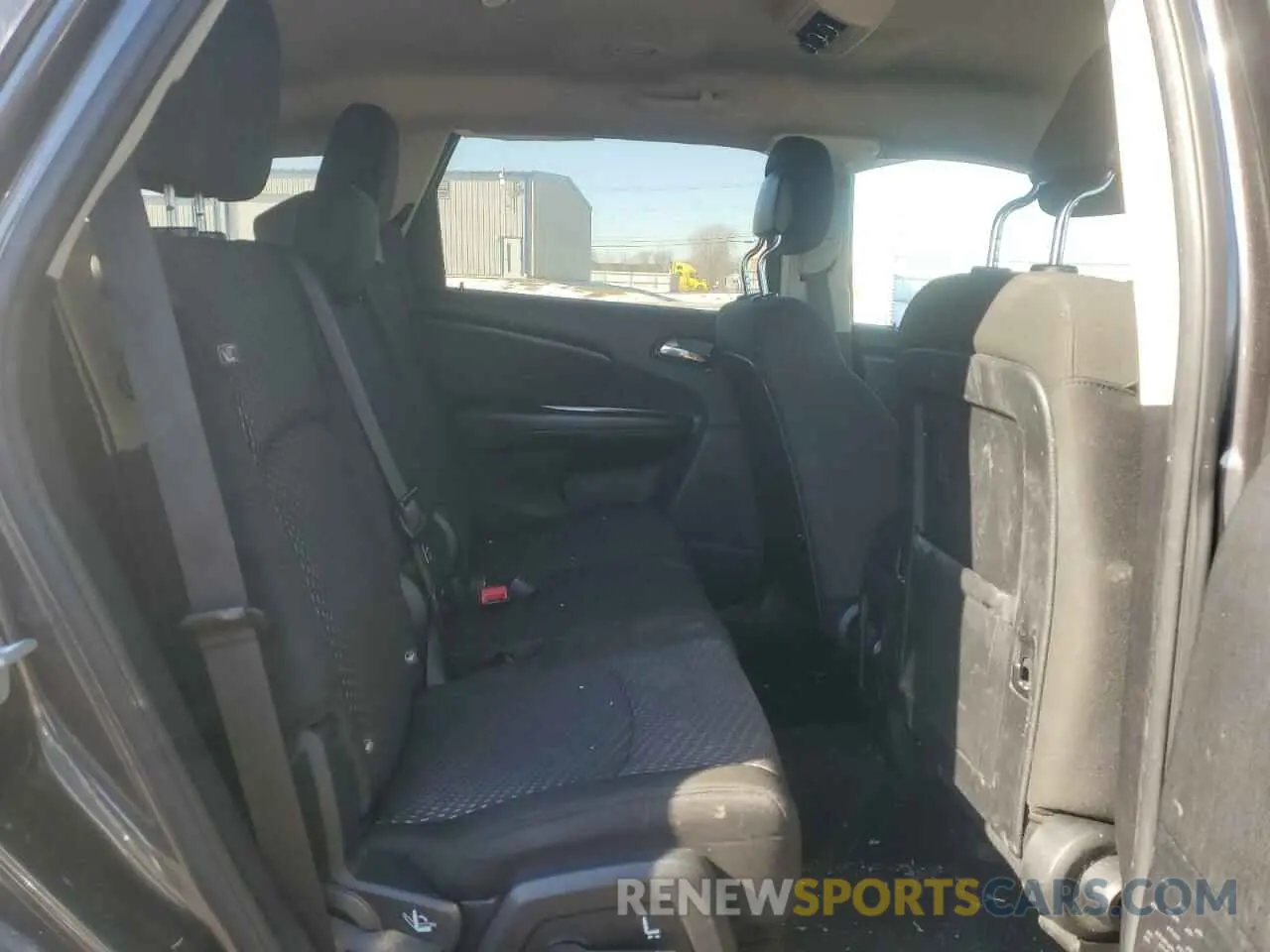 11 Photograph of a damaged car 3C4PDCAB1LT273606 DODGE JOURNEY 2020