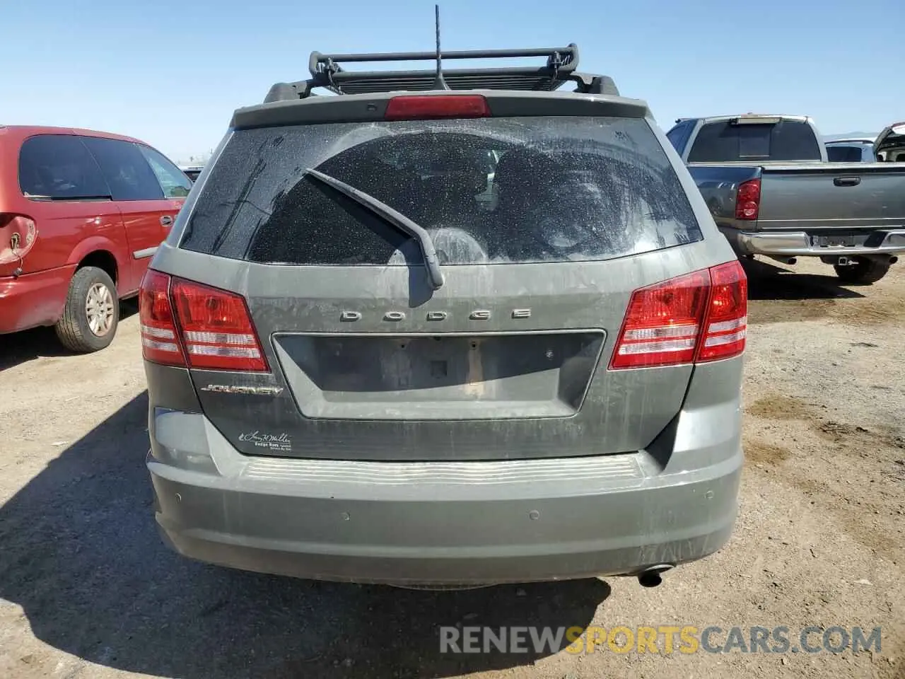 6 Photograph of a damaged car 3C4PDCAB1LT274125 DODGE JOURNEY 2020