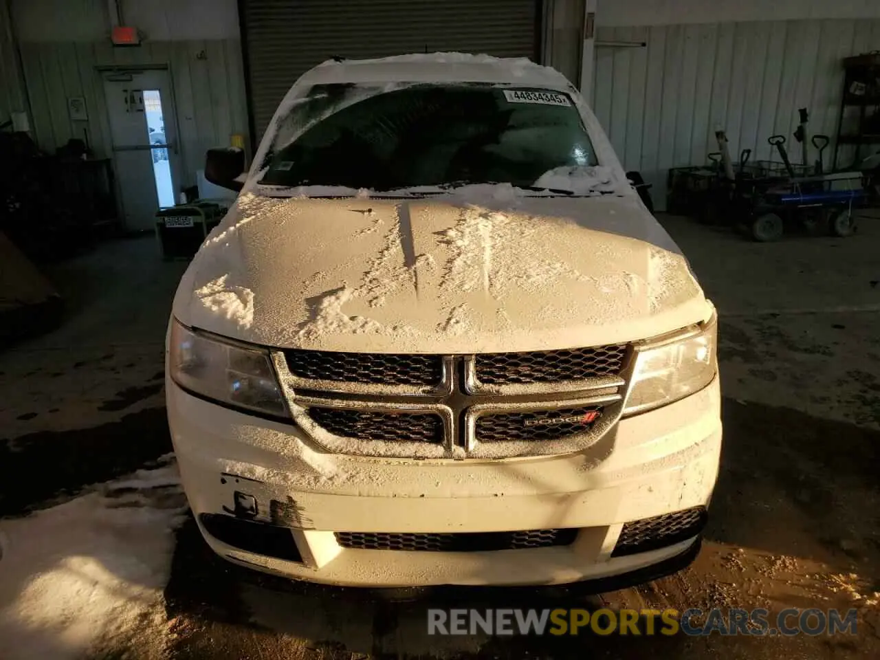 5 Photograph of a damaged car 3C4PDCAB1LT275632 DODGE JOURNEY 2020