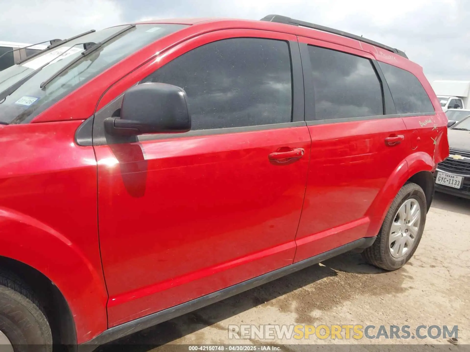 15 Photograph of a damaged car 3C4PDCAB1LT277932 DODGE JOURNEY 2020