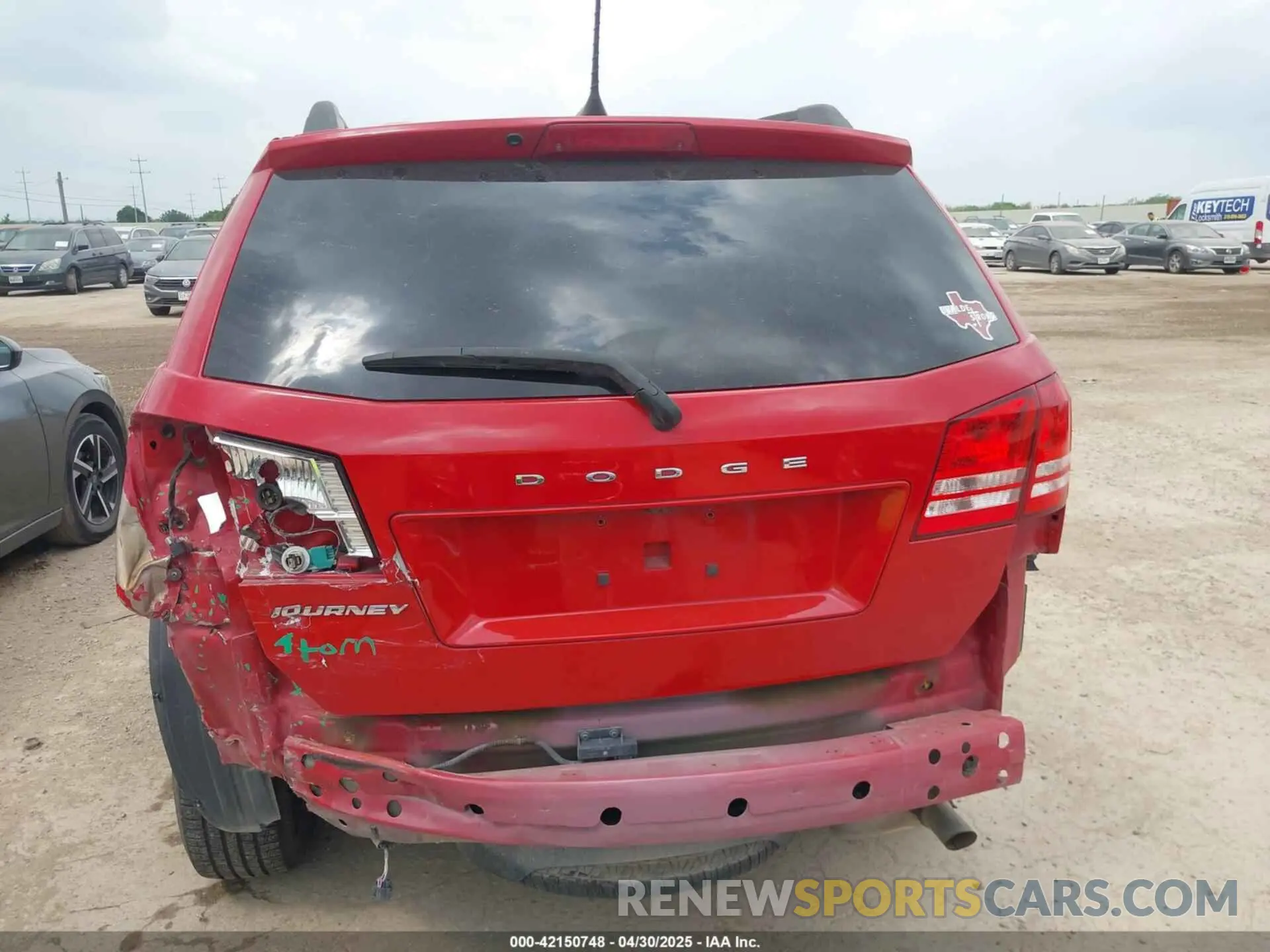 17 Photograph of a damaged car 3C4PDCAB1LT277932 DODGE JOURNEY 2020