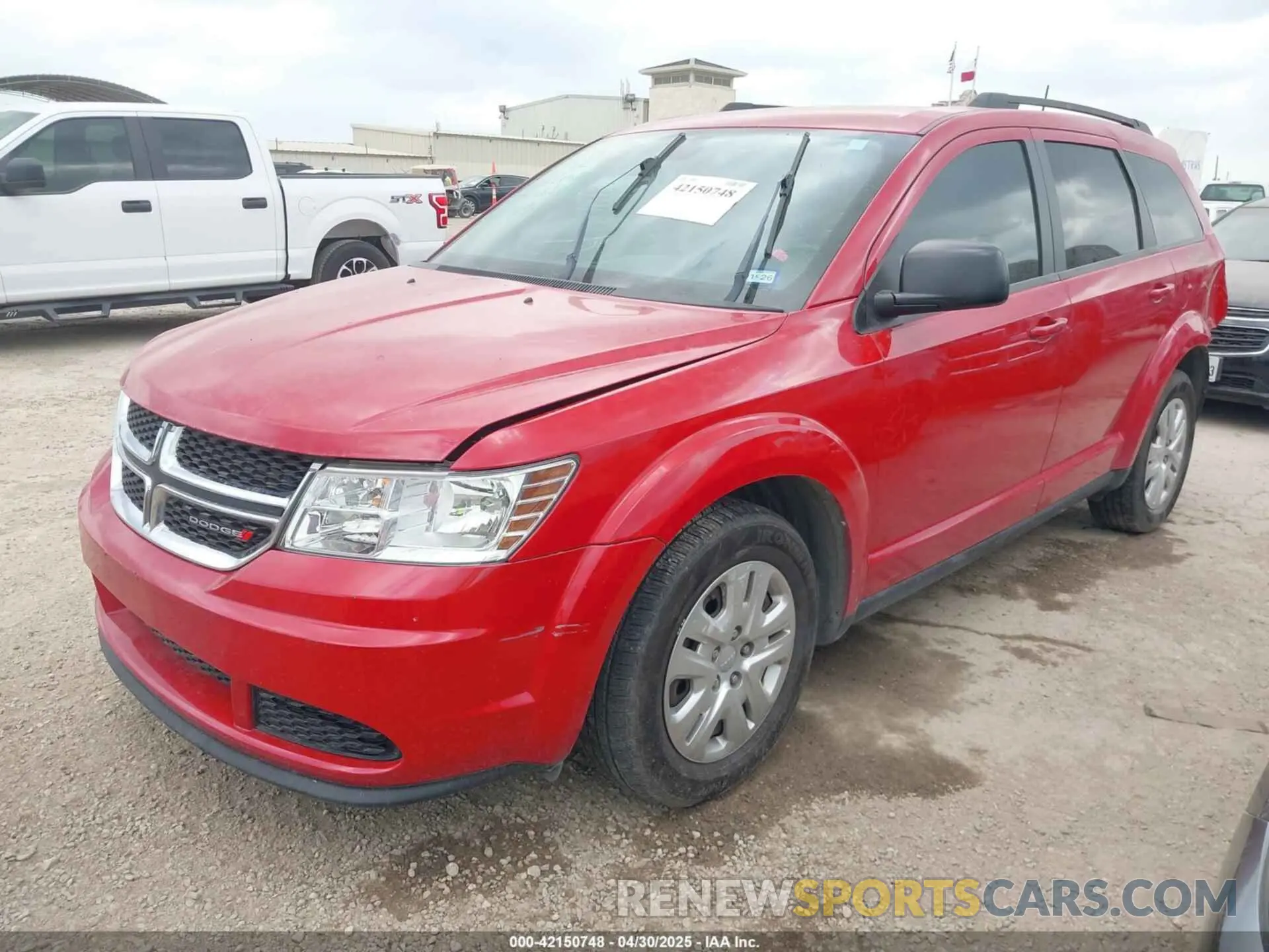 2 Photograph of a damaged car 3C4PDCAB1LT277932 DODGE JOURNEY 2020