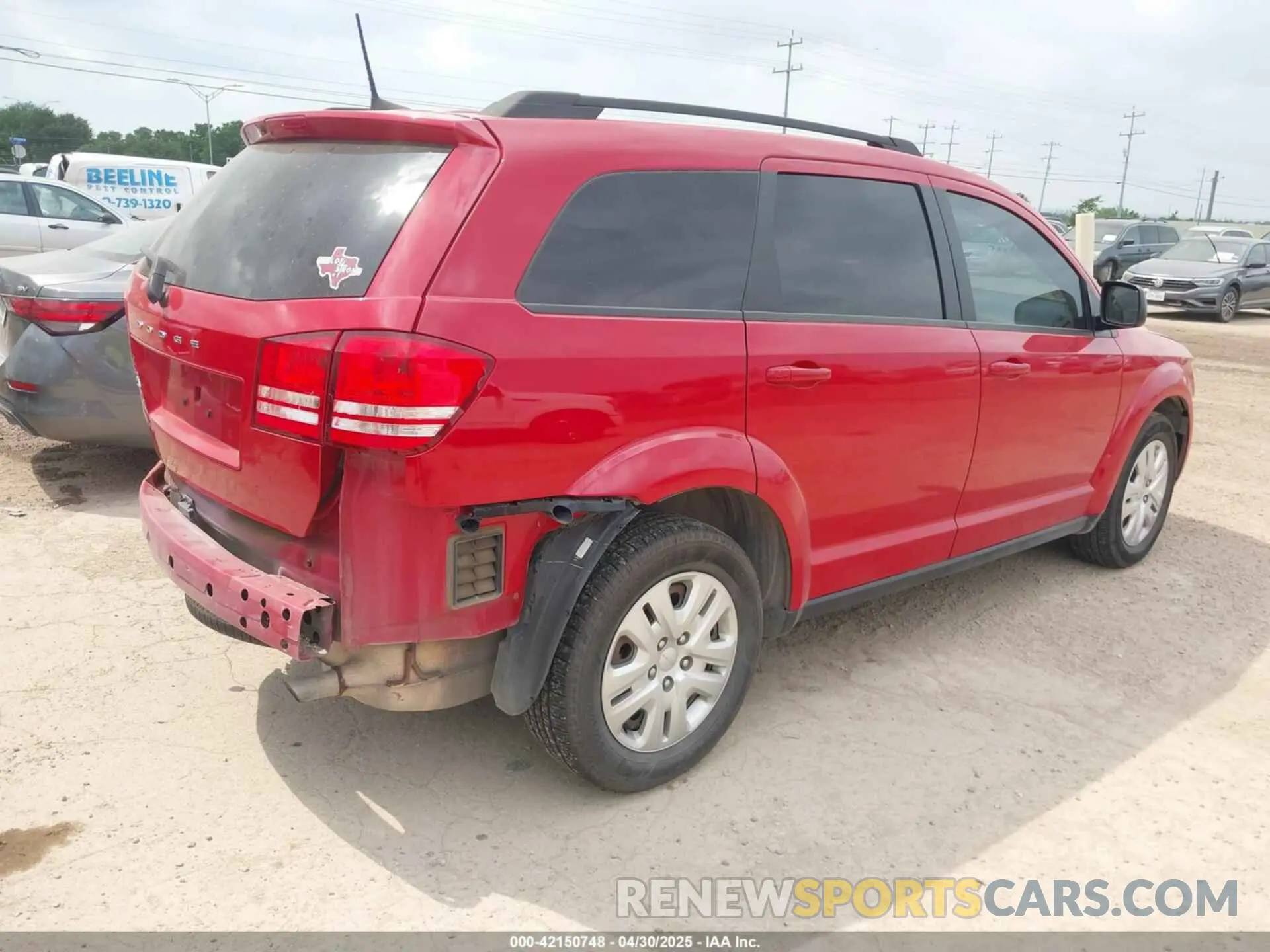 4 Photograph of a damaged car 3C4PDCAB1LT277932 DODGE JOURNEY 2020