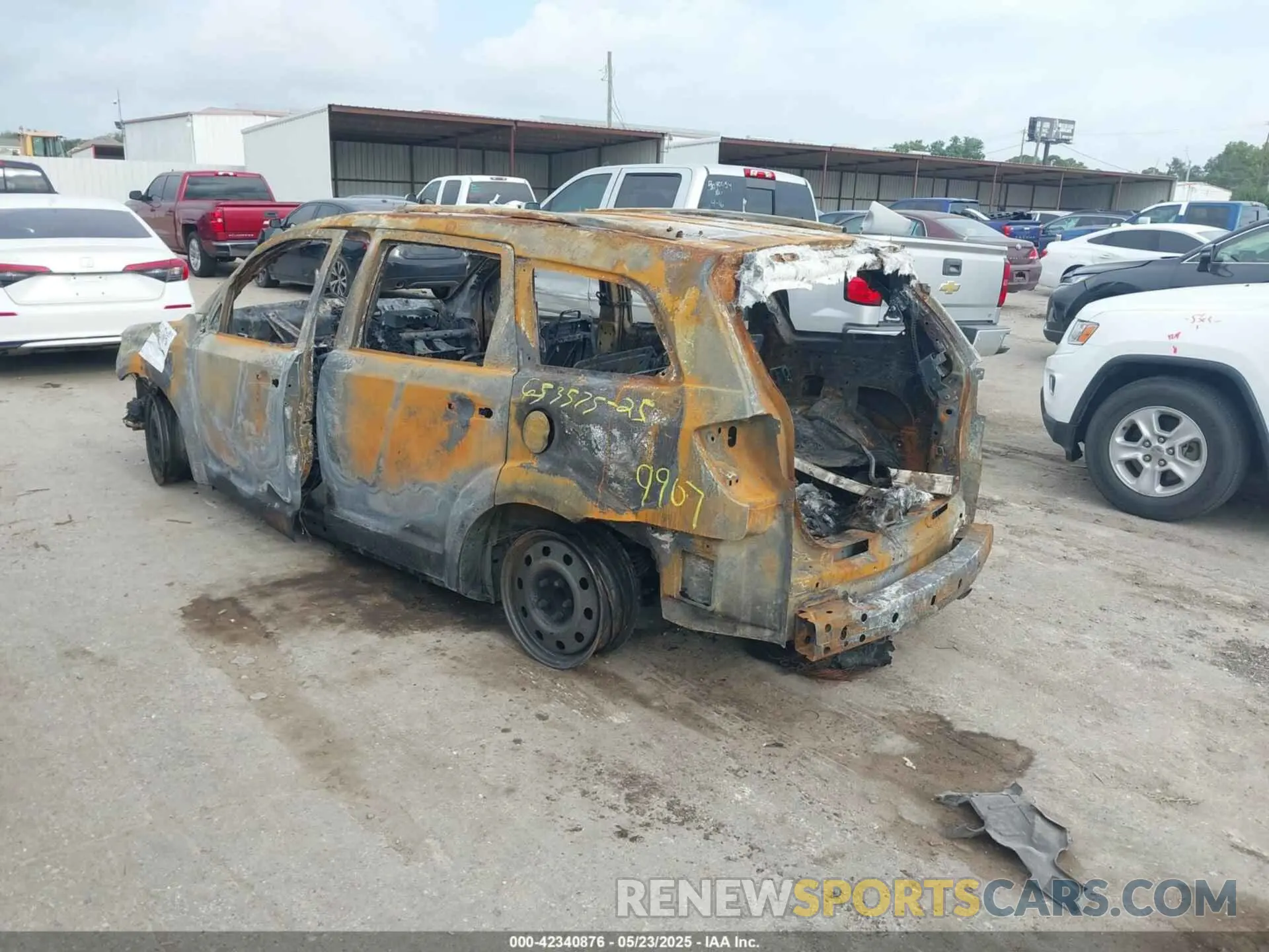 3 Photograph of a damaged car 3C4PDCAB1LT279907 DODGE JOURNEY 2020