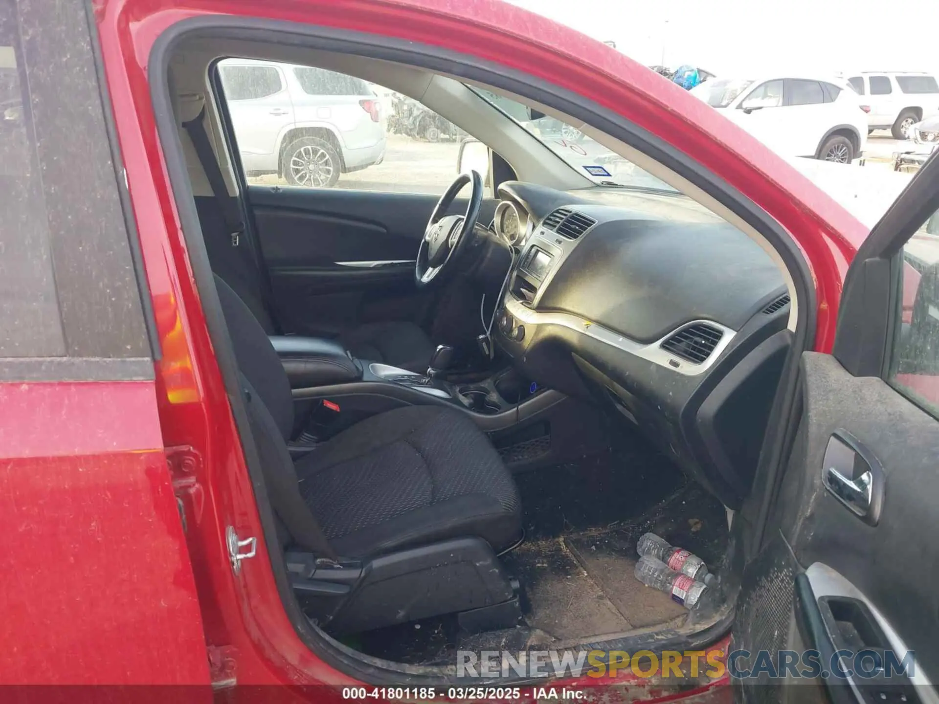5 Photograph of a damaged car 3C4PDCAB1LT280488 DODGE JOURNEY 2020