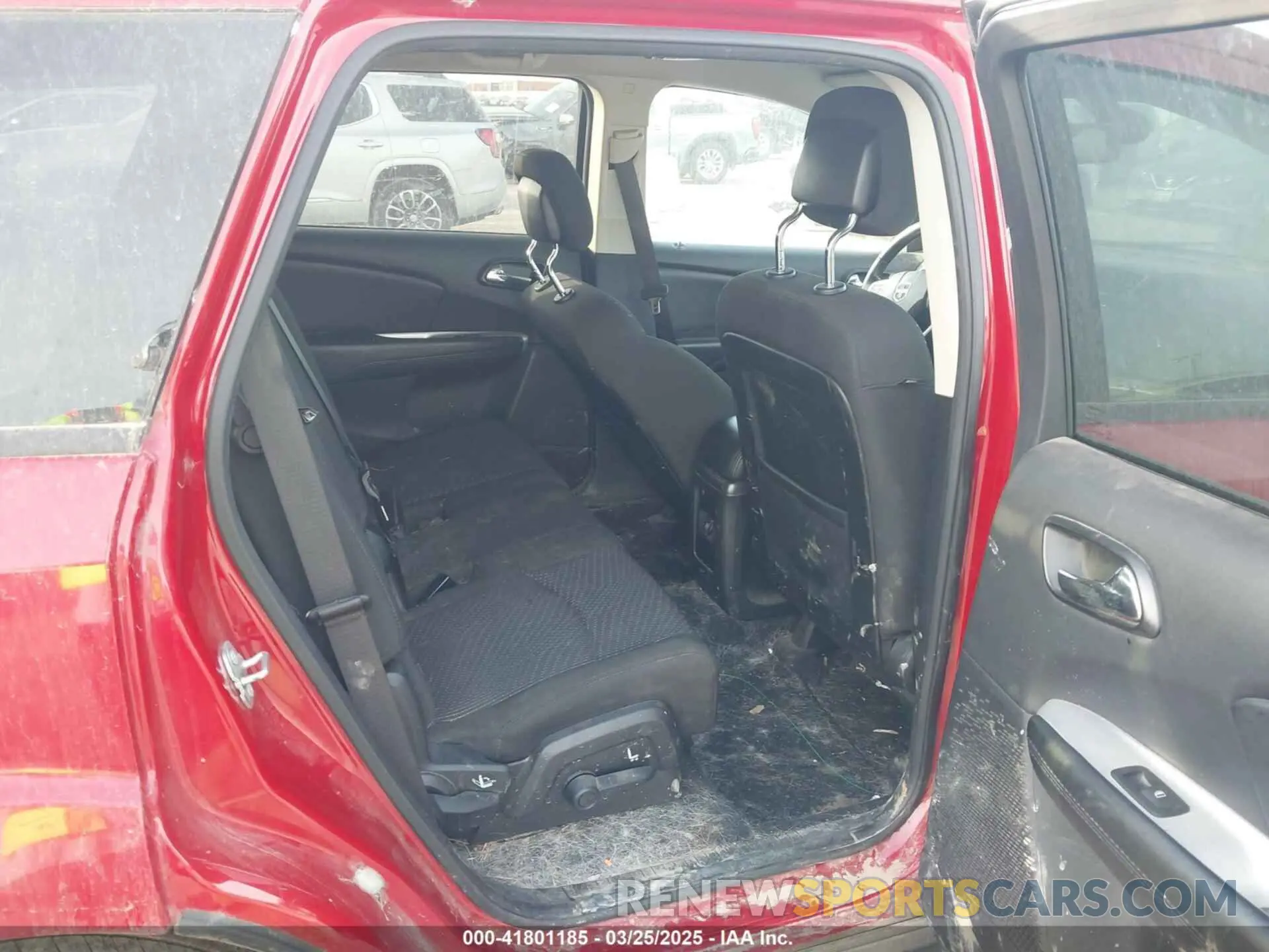 8 Photograph of a damaged car 3C4PDCAB1LT280488 DODGE JOURNEY 2020