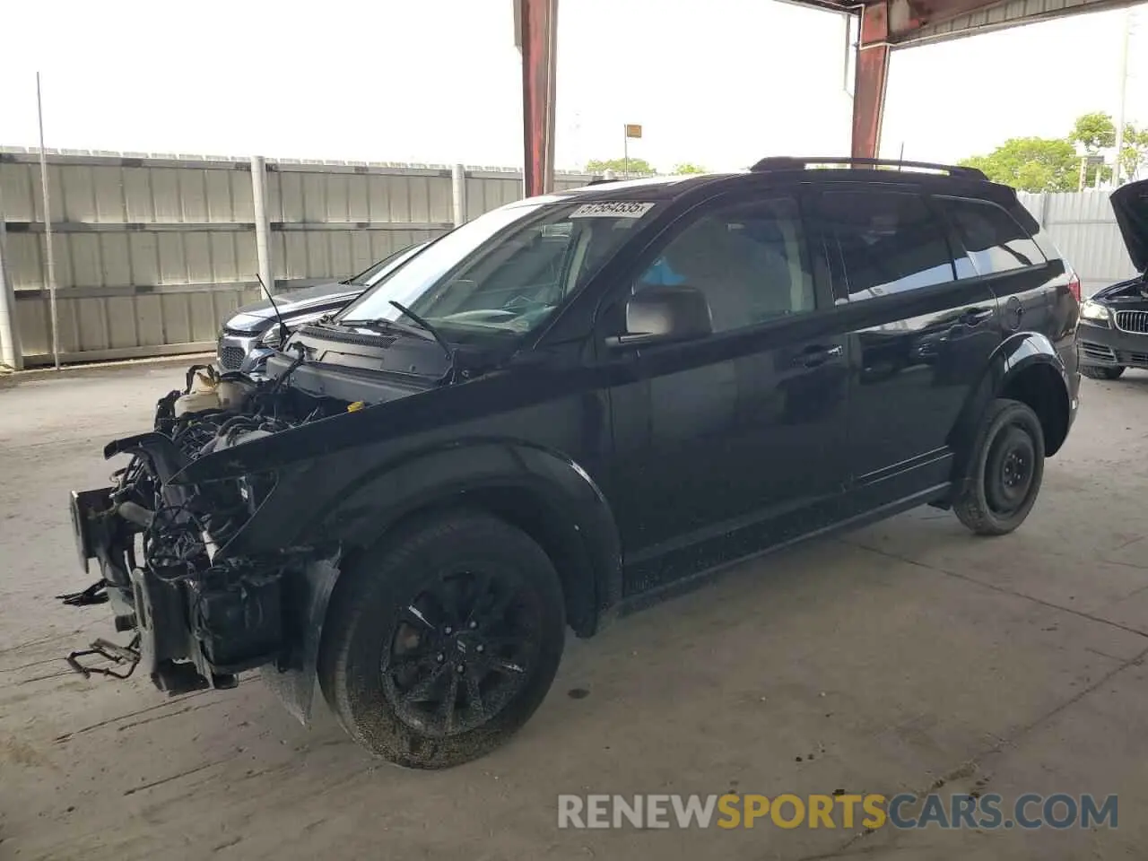 1 Photograph of a damaged car 3C4PDCAB2LT202608 DODGE JOURNEY 2020