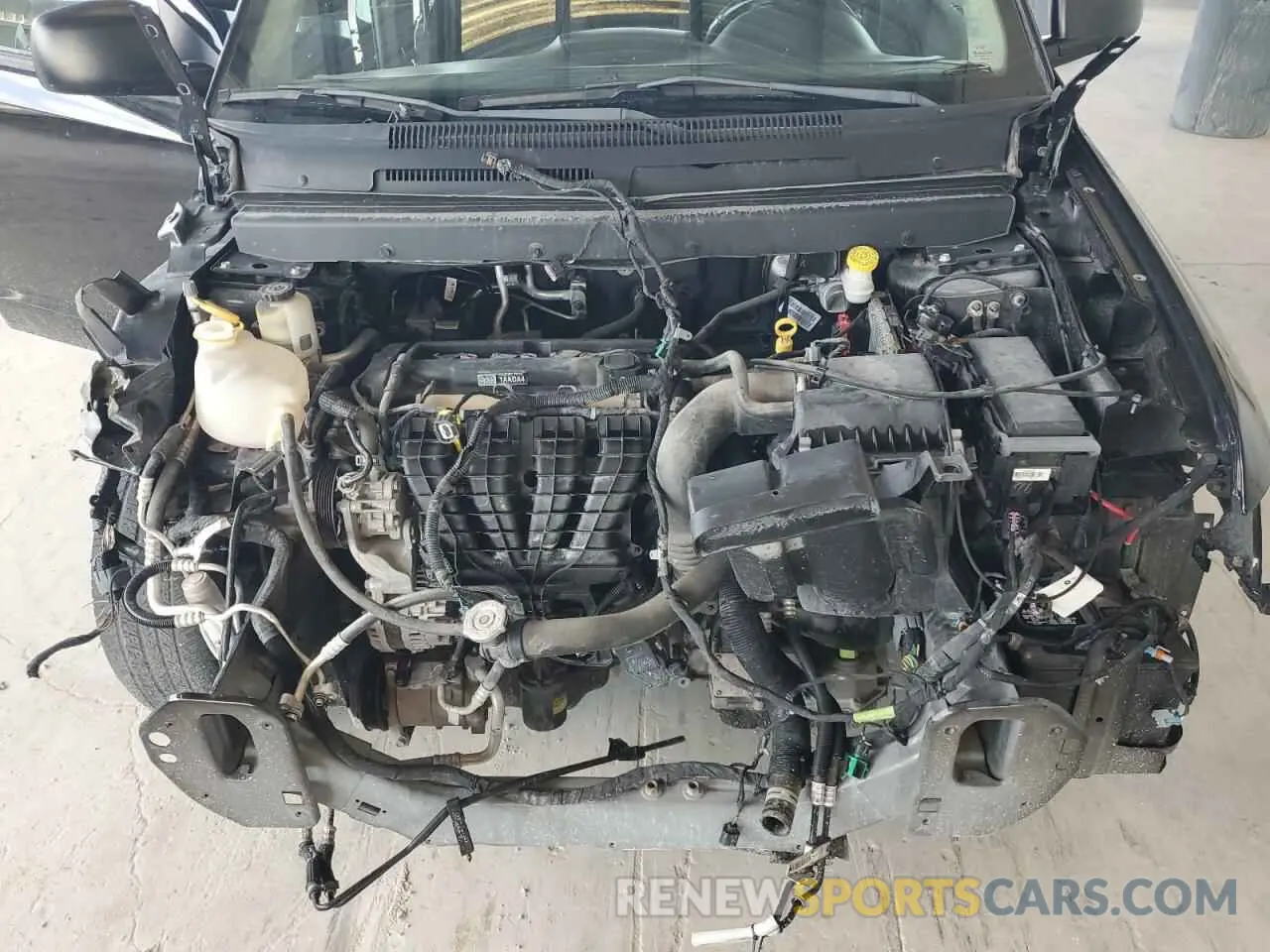 12 Photograph of a damaged car 3C4PDCAB2LT202608 DODGE JOURNEY 2020