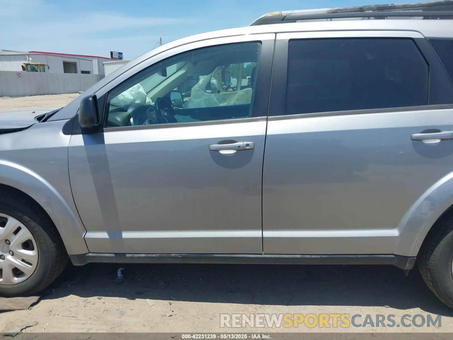 13 Photograph of a damaged car 3C4PDCAB2LT250674 DODGE JOURNEY 2020