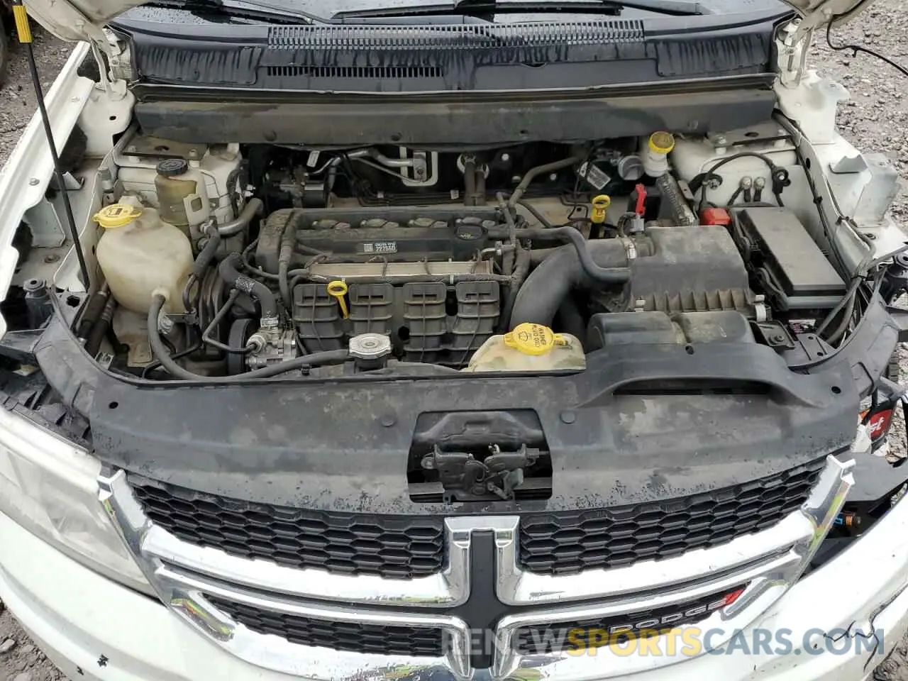 12 Photograph of a damaged car 3C4PDCAB2LT266308 DODGE JOURNEY 2020