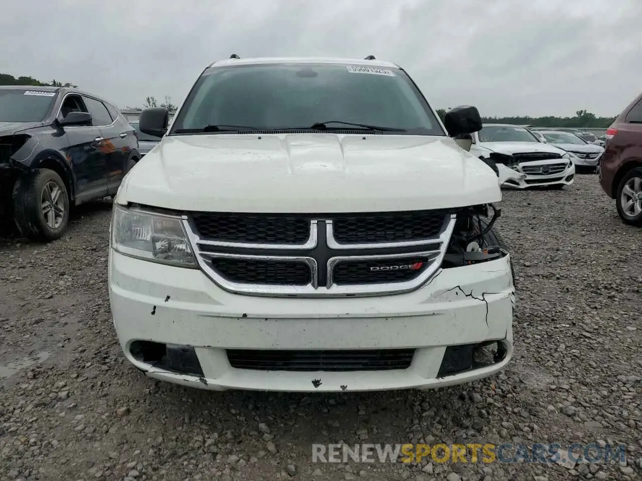 5 Photograph of a damaged car 3C4PDCAB2LT266308 DODGE JOURNEY 2020