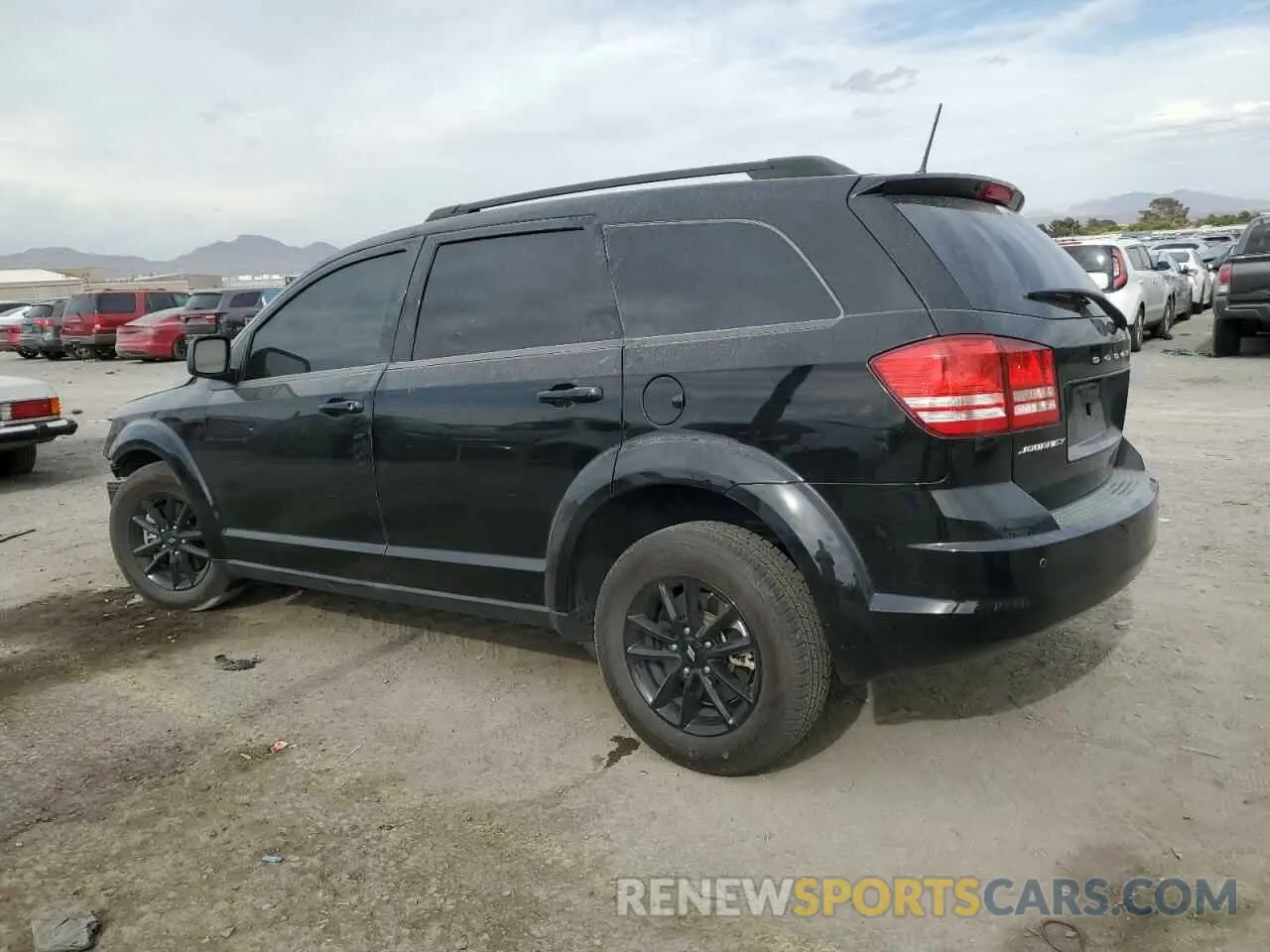 2 Photograph of a damaged car 3C4PDCAB2LT268219 DODGE JOURNEY 2020