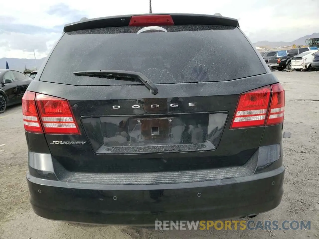 6 Photograph of a damaged car 3C4PDCAB2LT268219 DODGE JOURNEY 2020