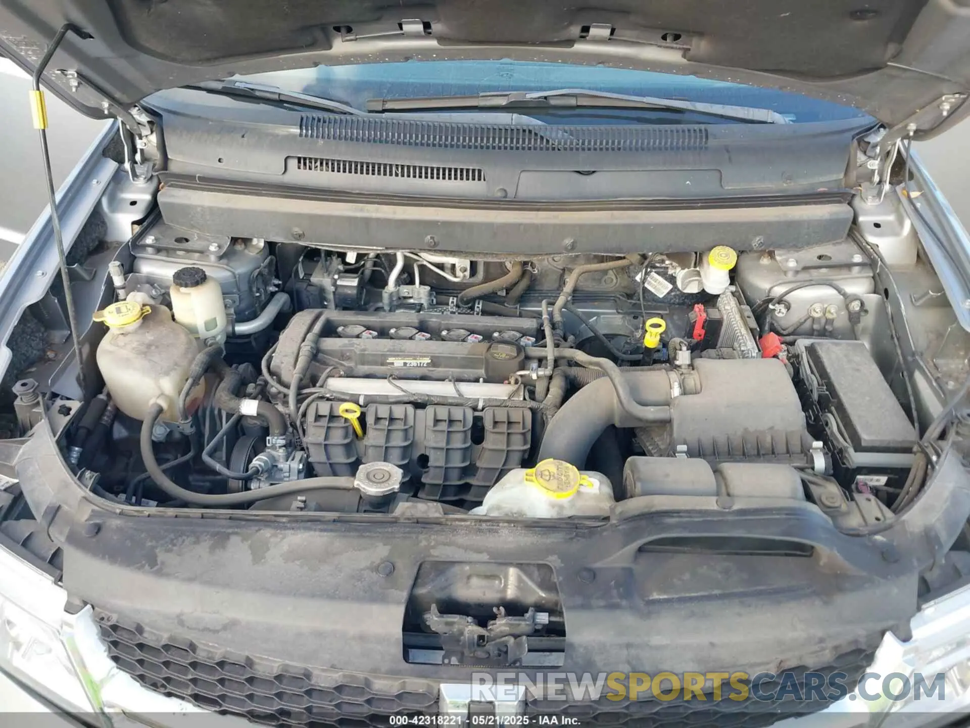 10 Photograph of a damaged car 3C4PDCAB2LT270729 DODGE JOURNEY 2020