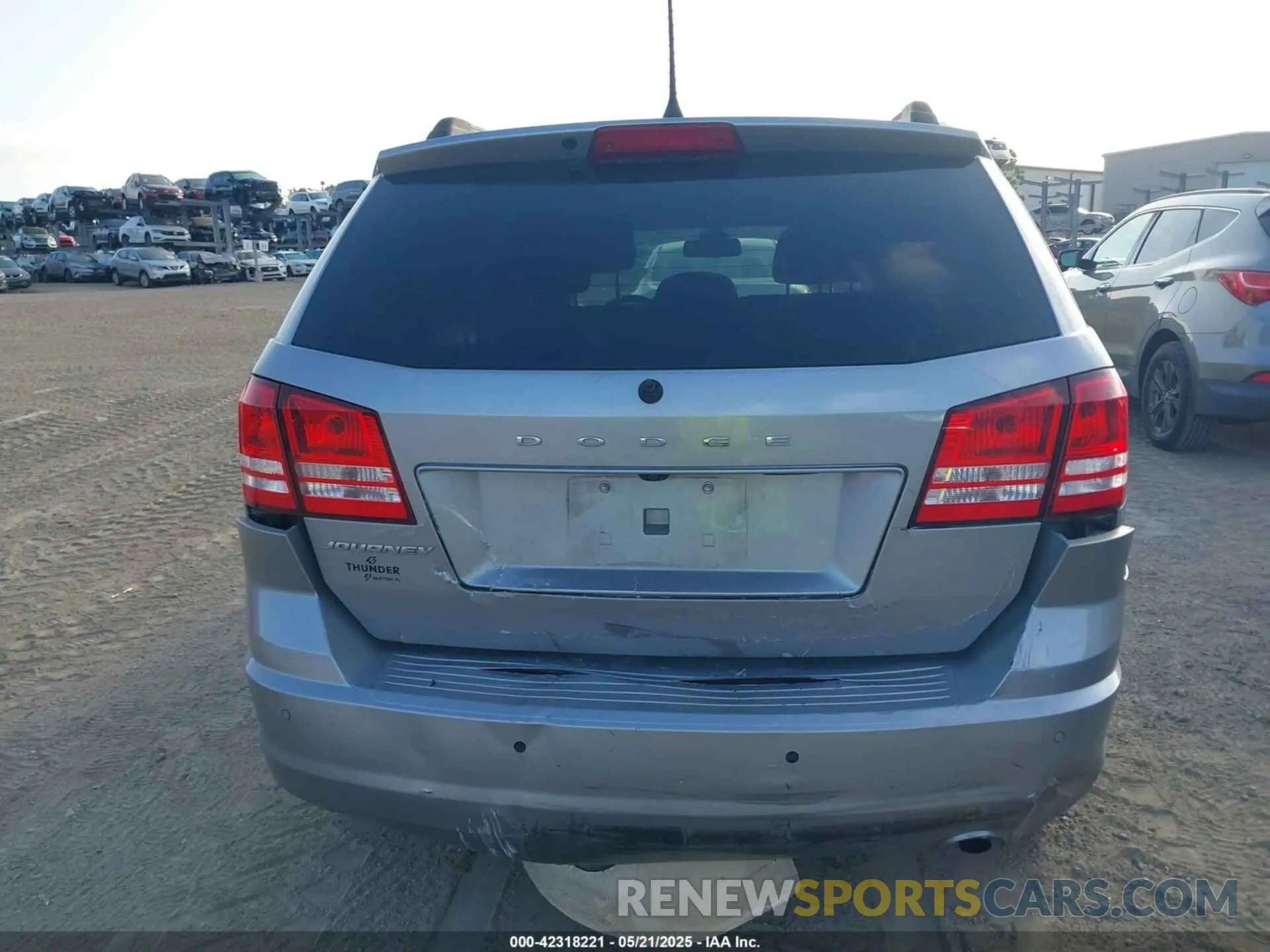 16 Photograph of a damaged car 3C4PDCAB2LT270729 DODGE JOURNEY 2020